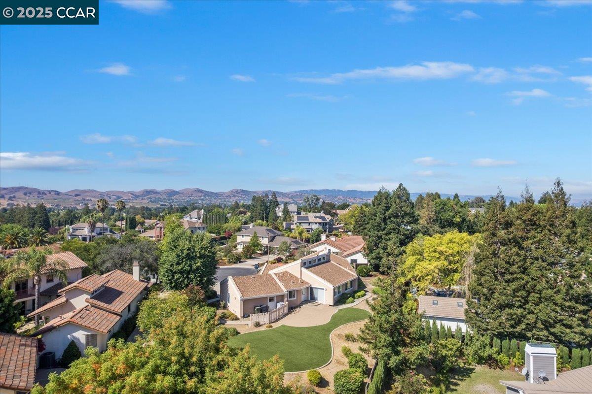 Detail Gallery Image 45 of 53 For 2323 Grosvenor Heights Ct #C, Livermore,  CA 94550 - 3 Beds | 2/1 Baths