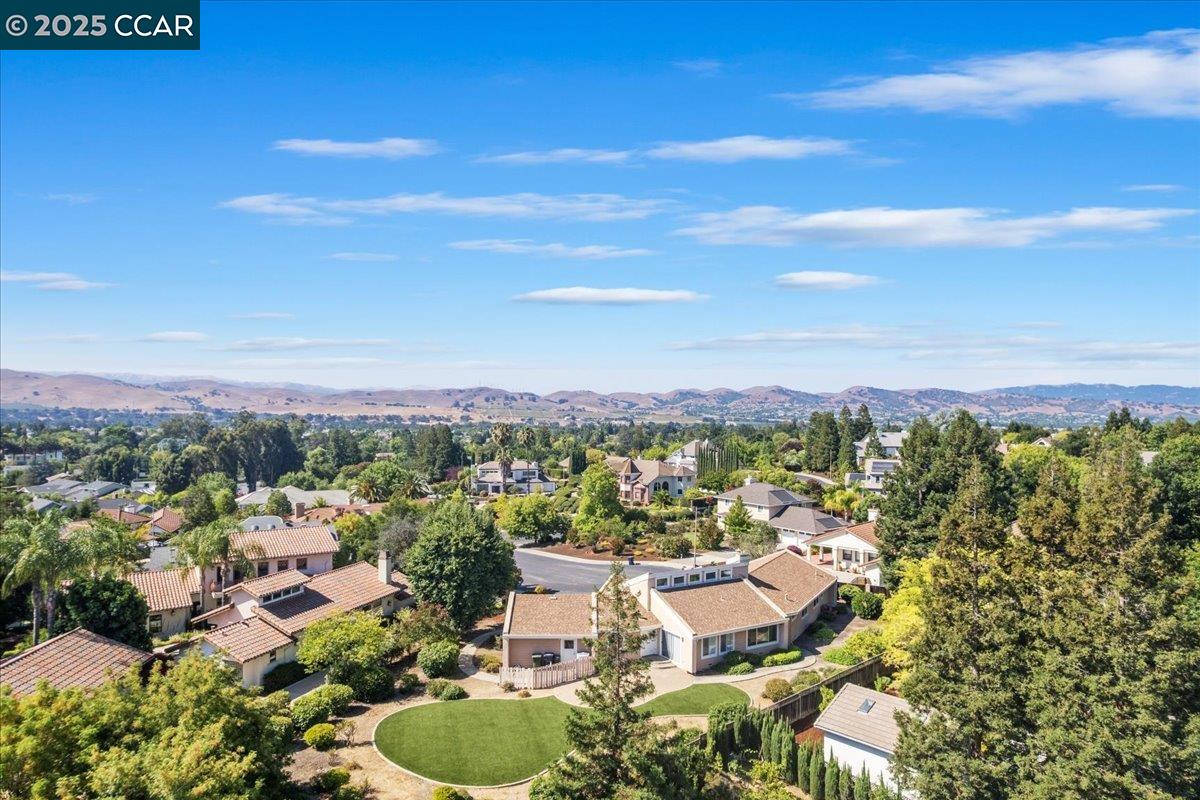Detail Gallery Image 46 of 53 For 2323 Grosvenor Heights Ct #C, Livermore,  CA 94550 - 3 Beds | 2/1 Baths