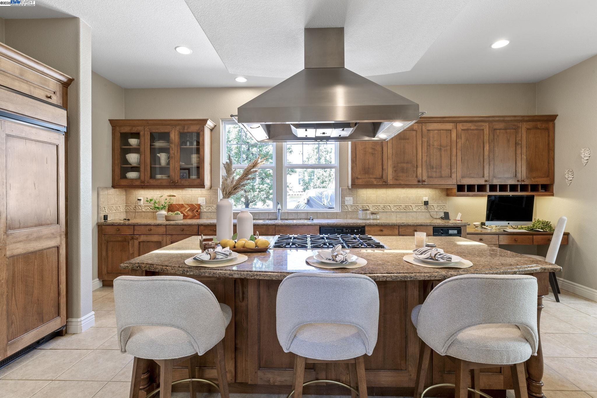 Detail Gallery Image 12 of 58 For 3168 Bay Meadows Ct, Livermore,  CA 94550 - 4 Beds | 5 Baths