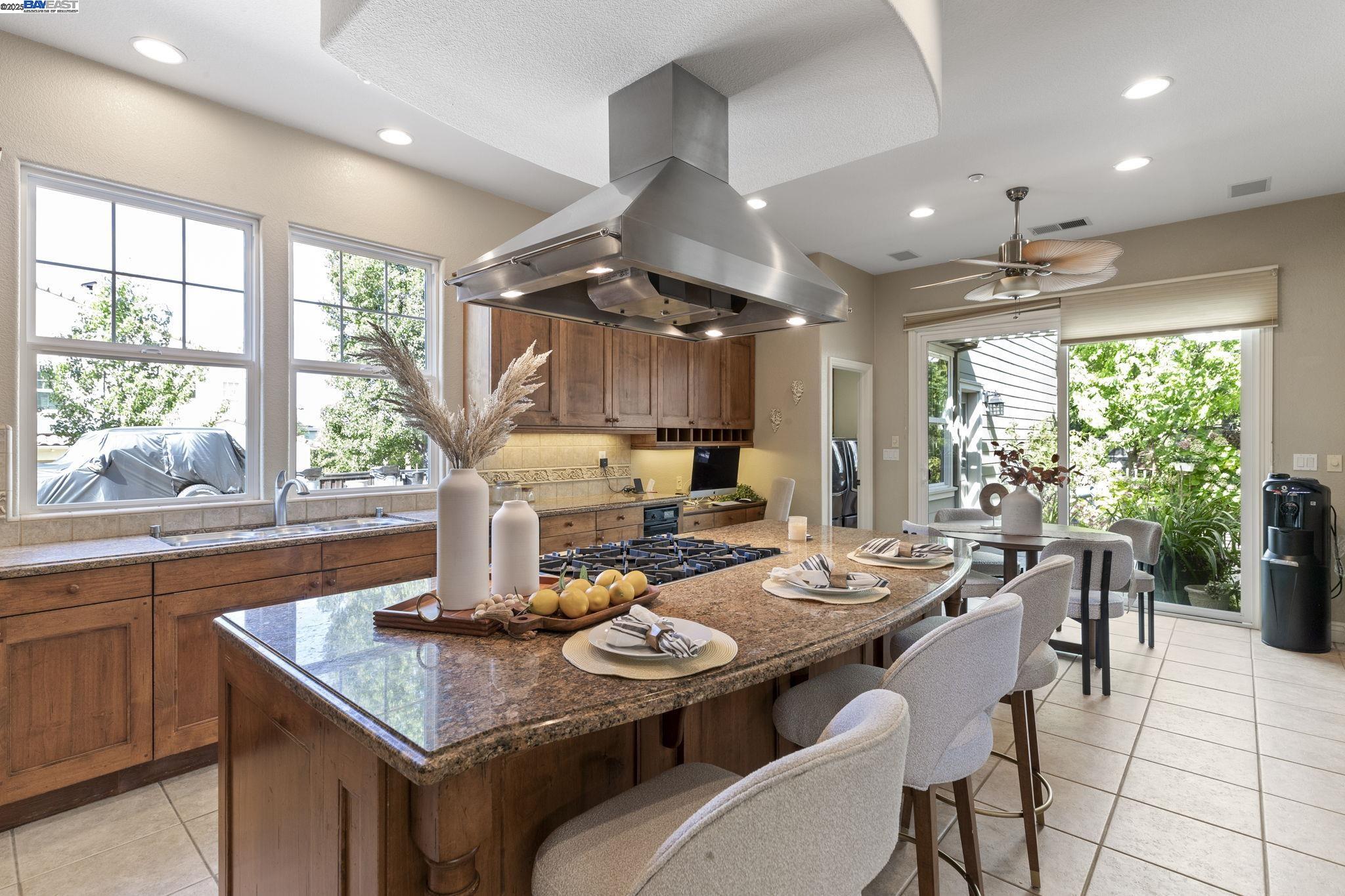 Detail Gallery Image 13 of 58 For 3168 Bay Meadows Ct, Livermore,  CA 94550 - 4 Beds | 5 Baths