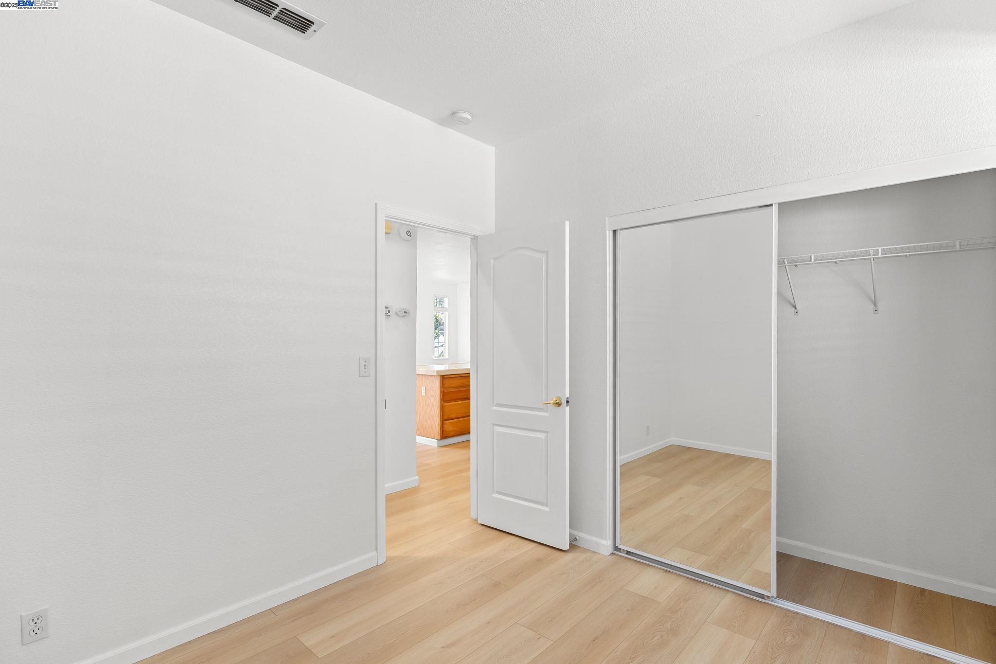 Detail Gallery Image 22 of 36 For 4 Mistyvale Ct, Sacramento,  CA 95823 - 3 Beds | 2 Baths
