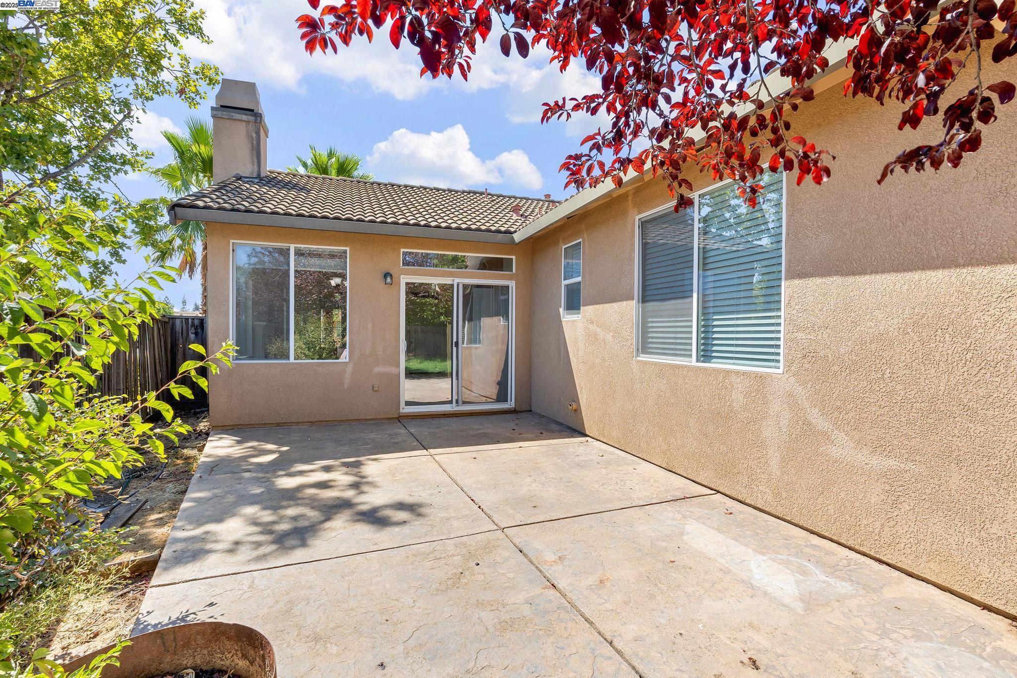 Detail Gallery Image 36 of 36 For 4 Mistyvale Ct, Sacramento,  CA 95823 - 3 Beds | 2 Baths