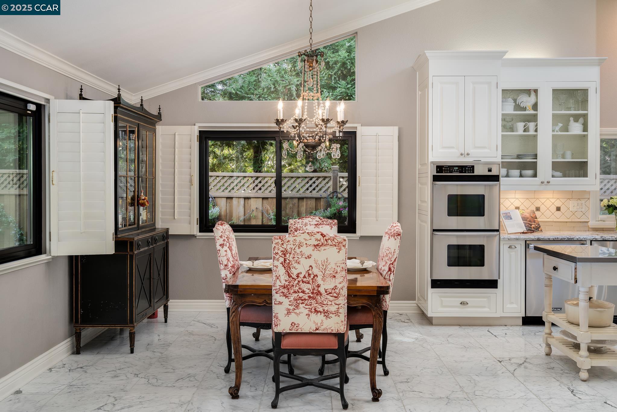 Detail Gallery Image 12 of 41 For 131 Shoshone Court, Danville,  CA 94526 - 2 Beds | 2 Baths