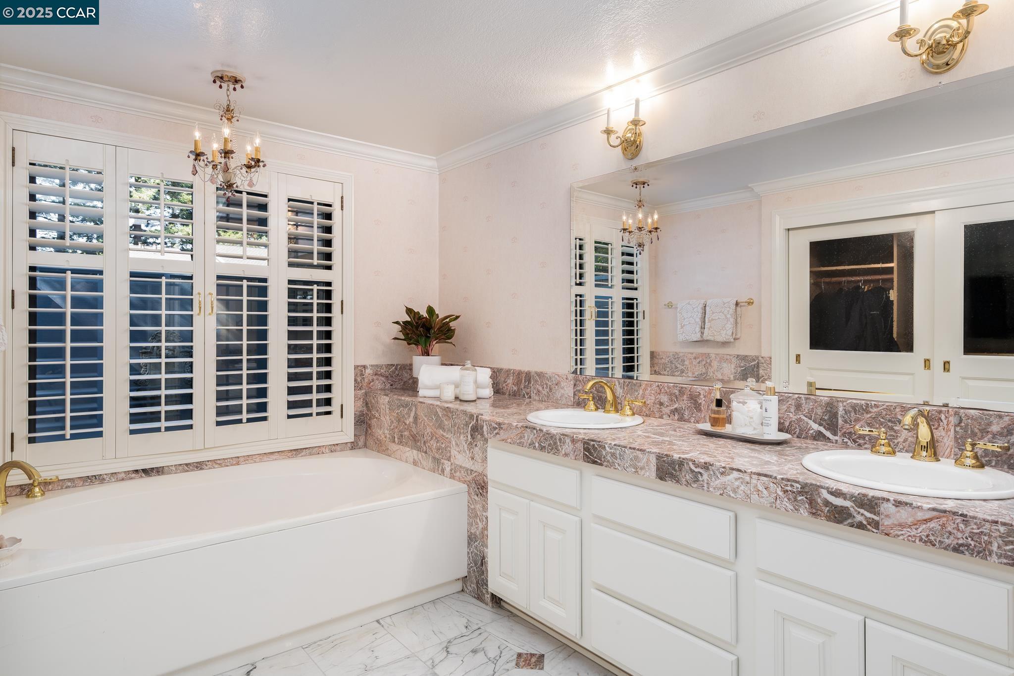 Detail Gallery Image 17 of 41 For 131 Shoshone Court, Danville,  CA 94526 - 2 Beds | 2 Baths
