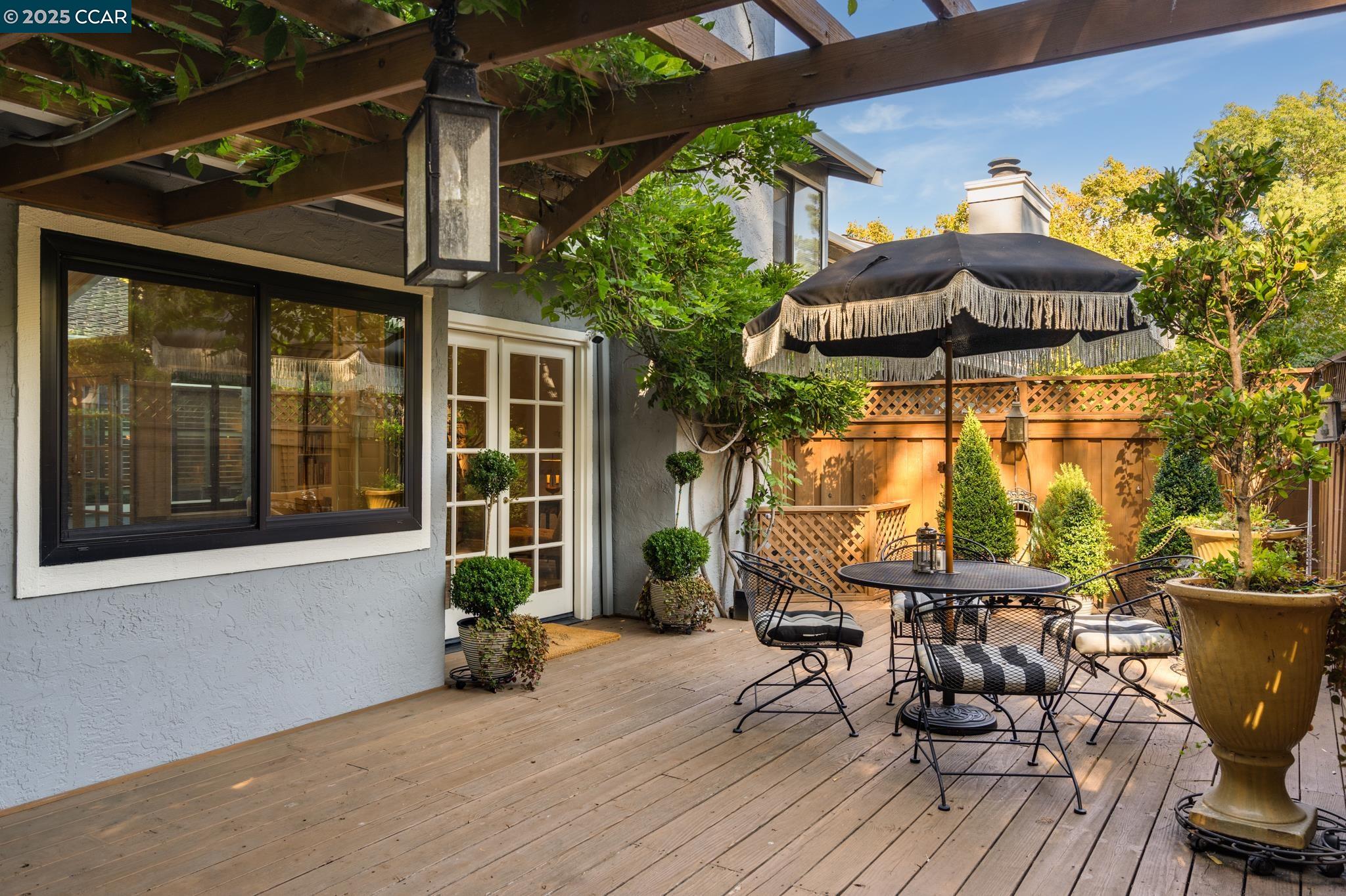 Detail Gallery Image 31 of 41 For 131 Shoshone Court, Danville,  CA 94526 - 2 Beds | 2 Baths