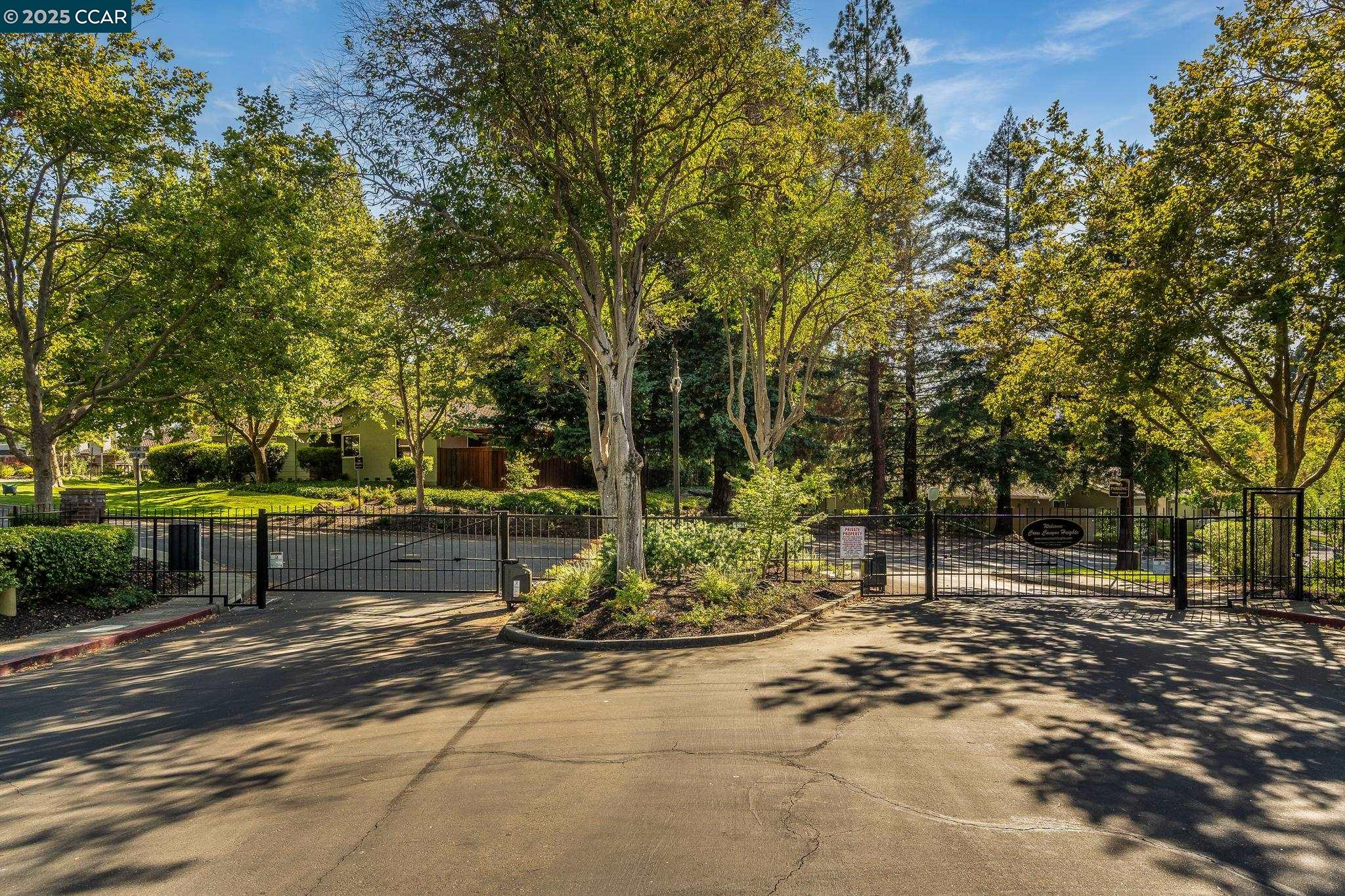 Photo #33: 41109504 Listing: Photo #33