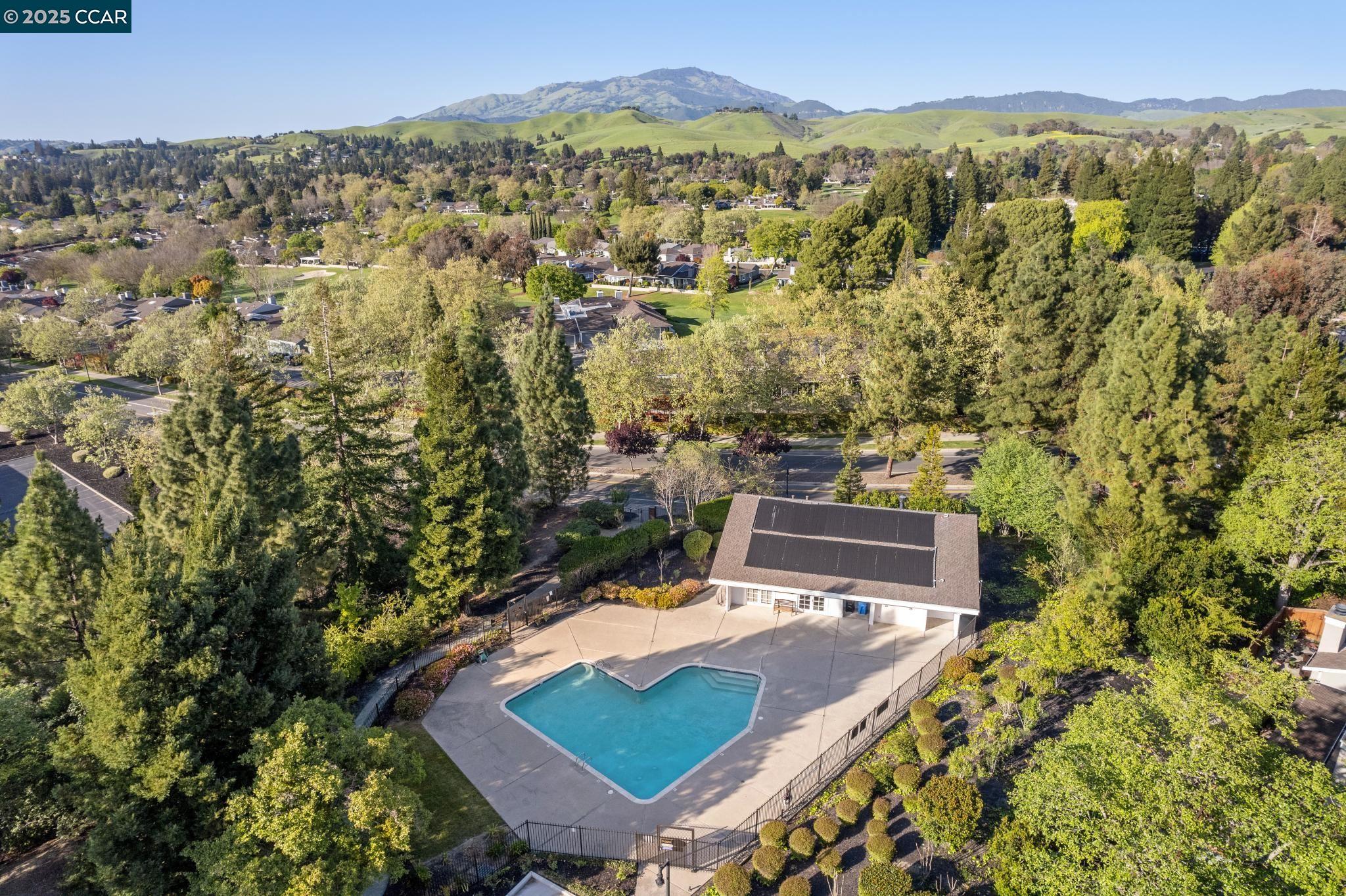 Detail Gallery Image 38 of 41 For 131 Shoshone Court, Danville,  CA 94526 - 2 Beds | 2 Baths