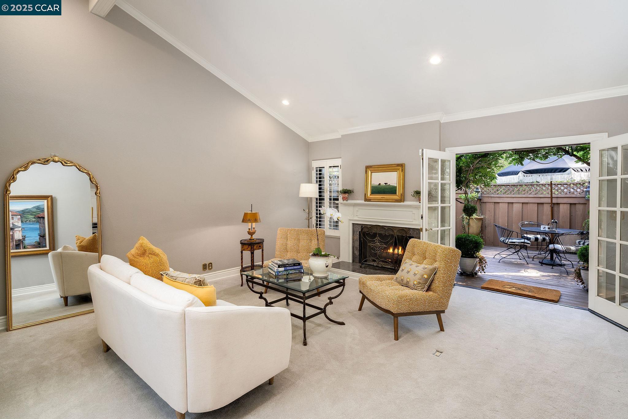 Detail Gallery Image 6 of 41 For 131 Shoshone Court, Danville,  CA 94526 - 2 Beds | 2 Baths
