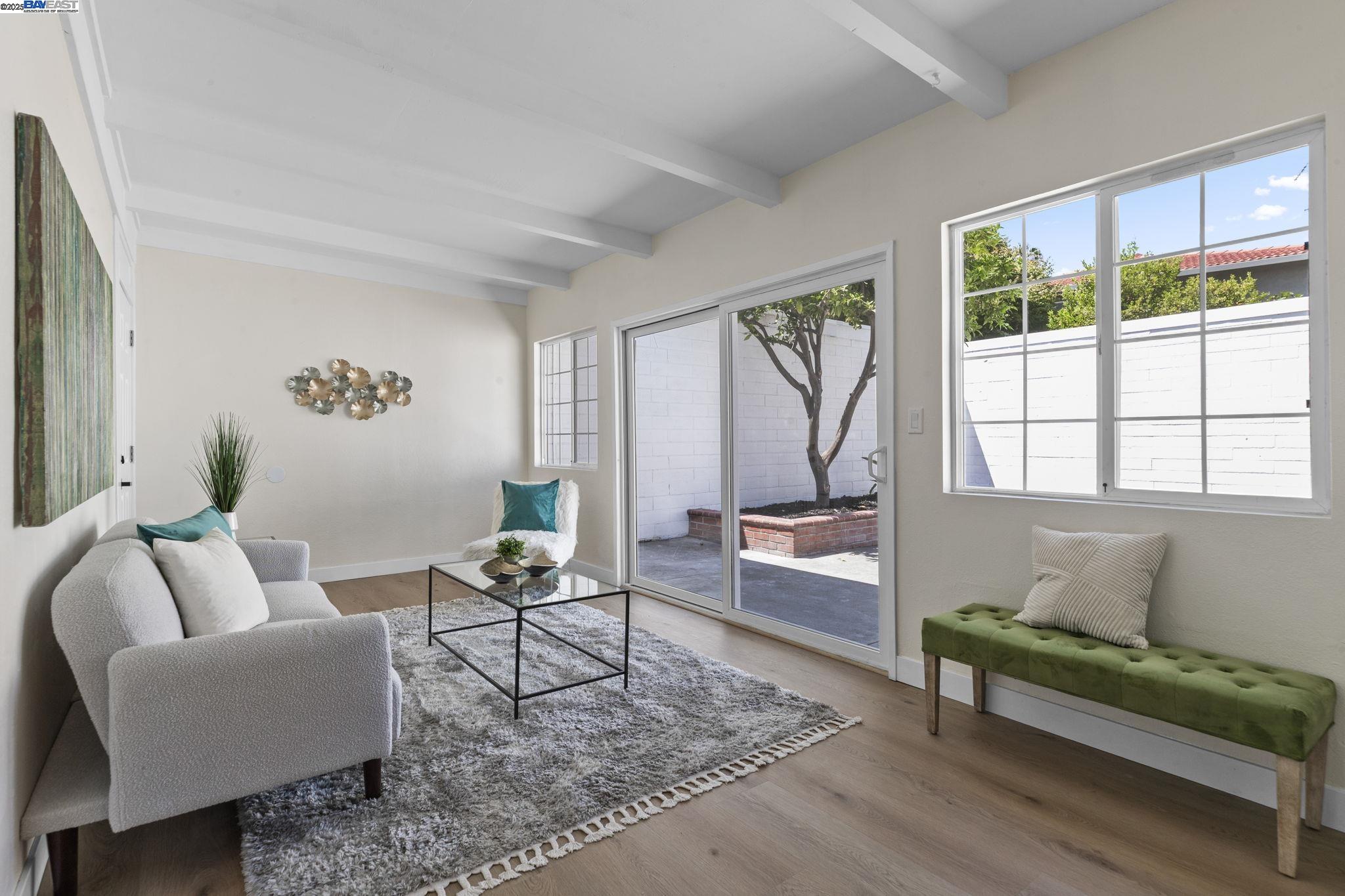 Detail Gallery Image 15 of 33 For 3501 Lake Ontario Dr, Fremont,  CA 94555 - 3 Beds | 2 Baths