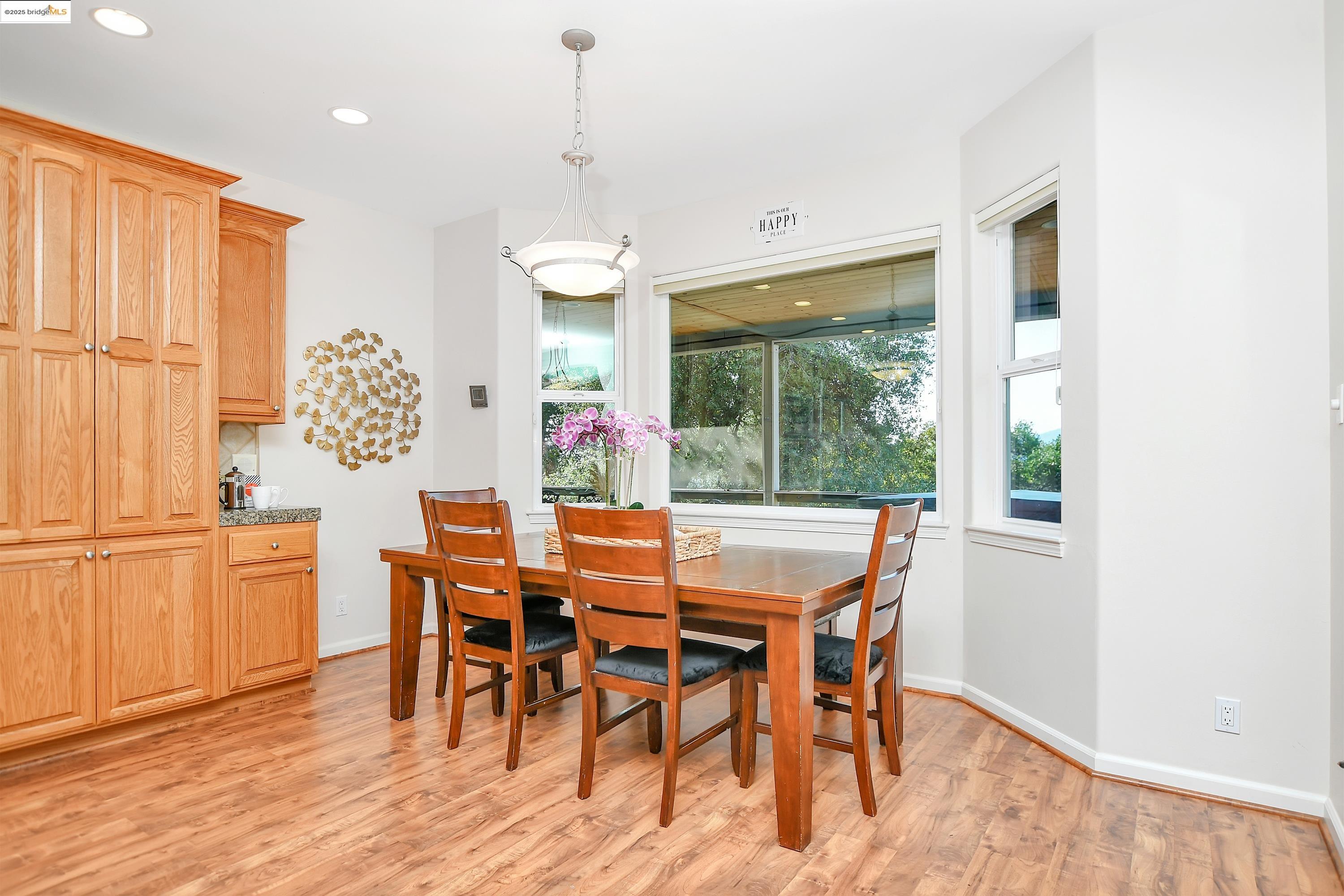 Detail Gallery Image 12 of 60 For 16096 Parkridge Ave, Sonora,  CA 95370 - 4 Beds | 3/1 Baths