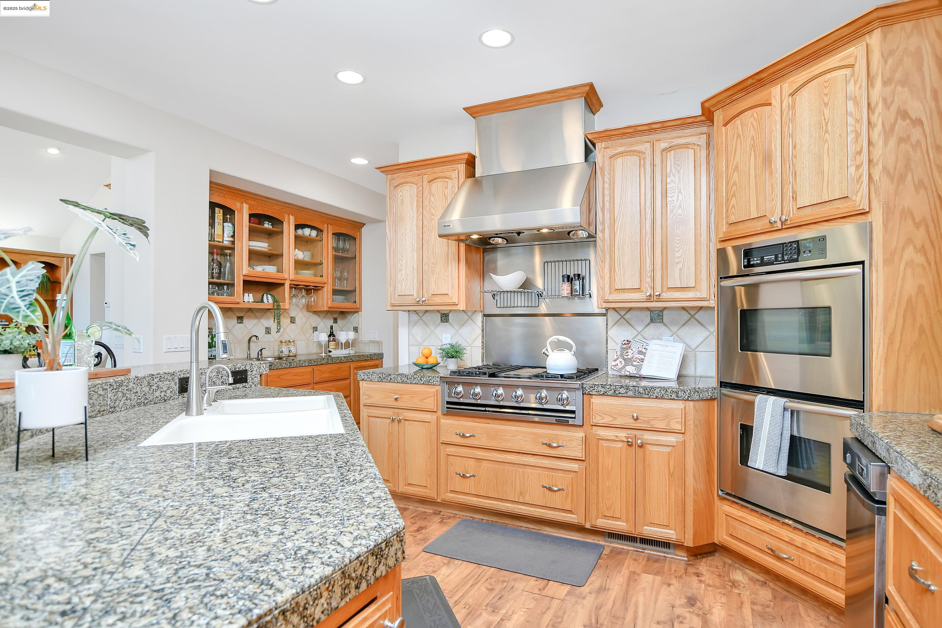 Detail Gallery Image 13 of 60 For 16096 Parkridge Ave, Sonora,  CA 95370 - 4 Beds | 3/1 Baths