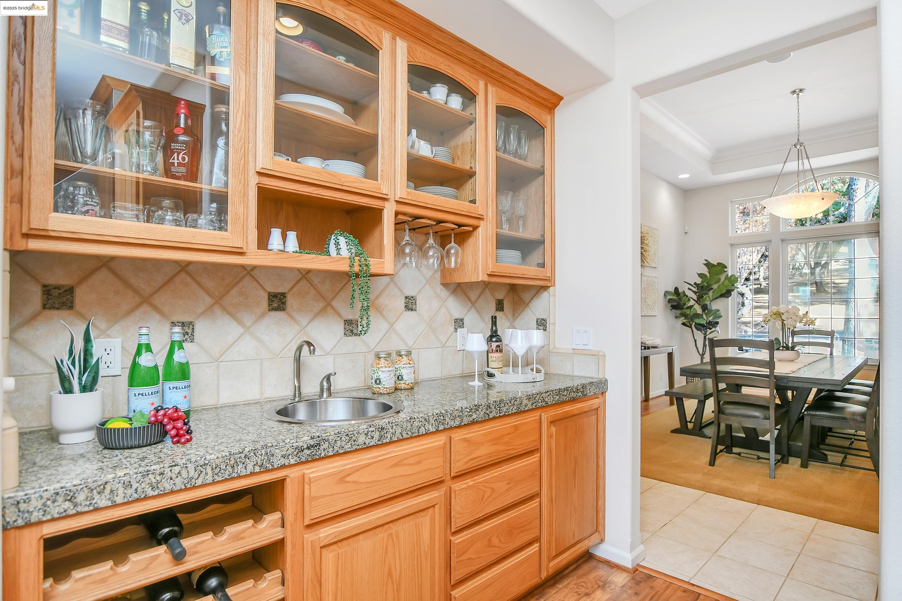 Detail Gallery Image 14 of 60 For 16096 Parkridge Ave, Sonora,  CA 95370 - 4 Beds | 3/1 Baths