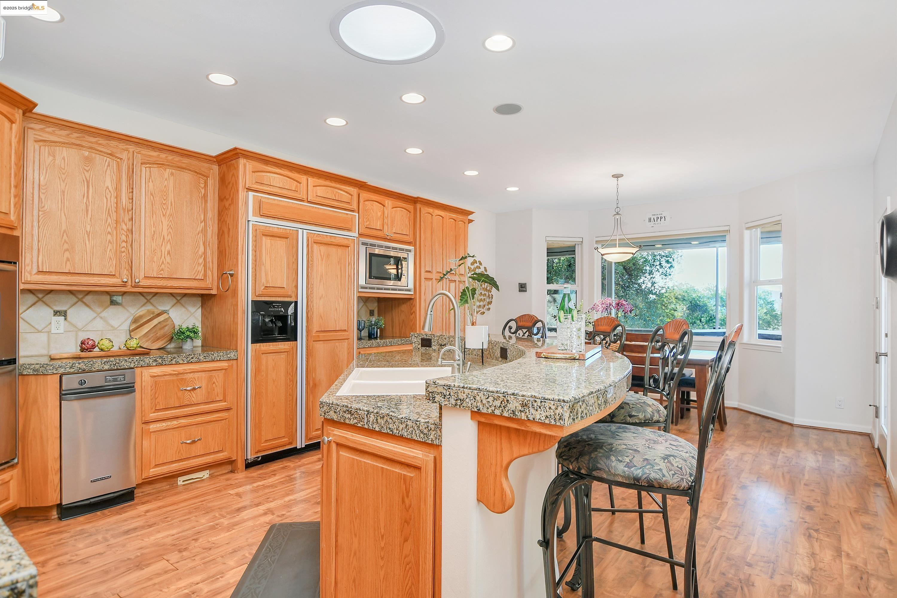 Detail Gallery Image 8 of 60 For 16096 Parkridge Ave, Sonora,  CA 95370 - 4 Beds | 3/1 Baths