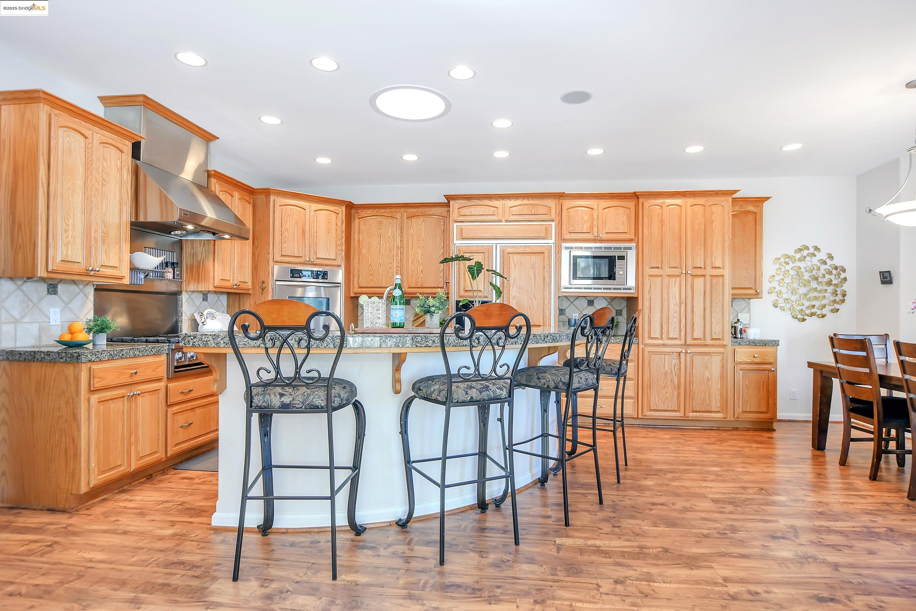 Detail Gallery Image 10 of 60 For 16096 Parkridge Ave, Sonora,  CA 95370 - 4 Beds | 3/1 Baths