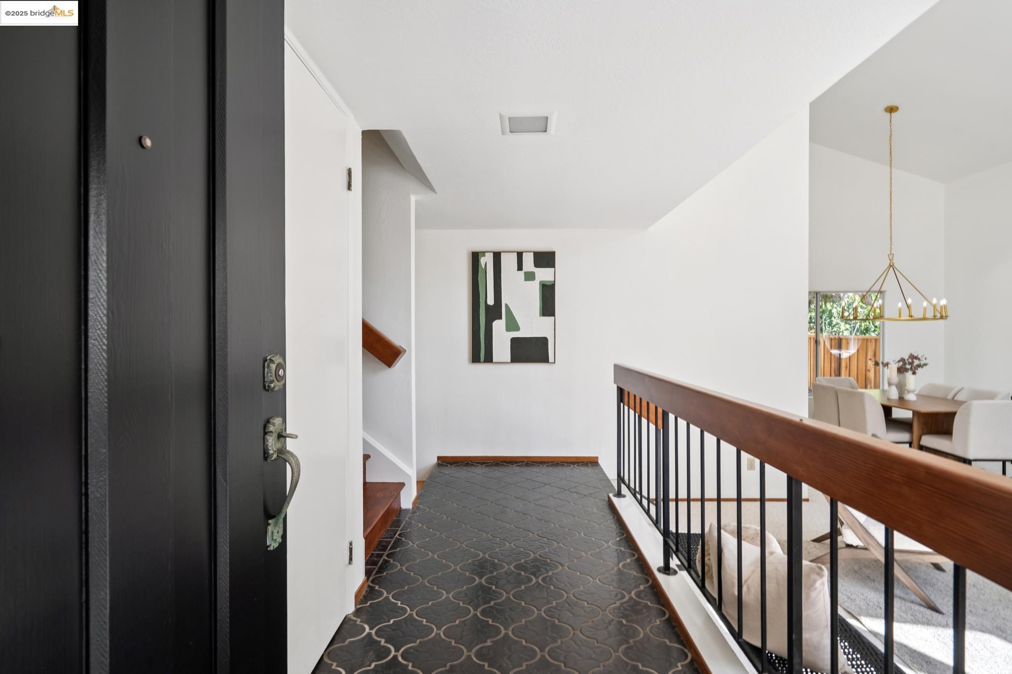 Detail Gallery Image 6 of 48 For 5821 Cold Water Dr, Castro Valley,  CA 94552 - 4 Beds | 3 Baths