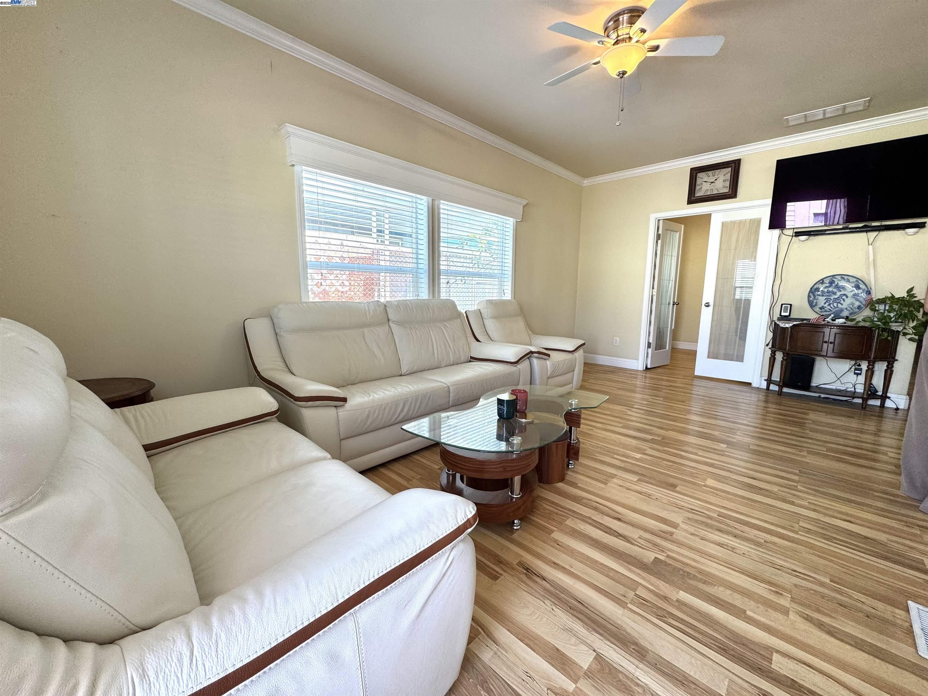Detail Gallery Image 3 of 9 For 1515 N Milpitas Blvd #110,  Milpitas,  CA 95035 - 3 Beds | 2 Baths