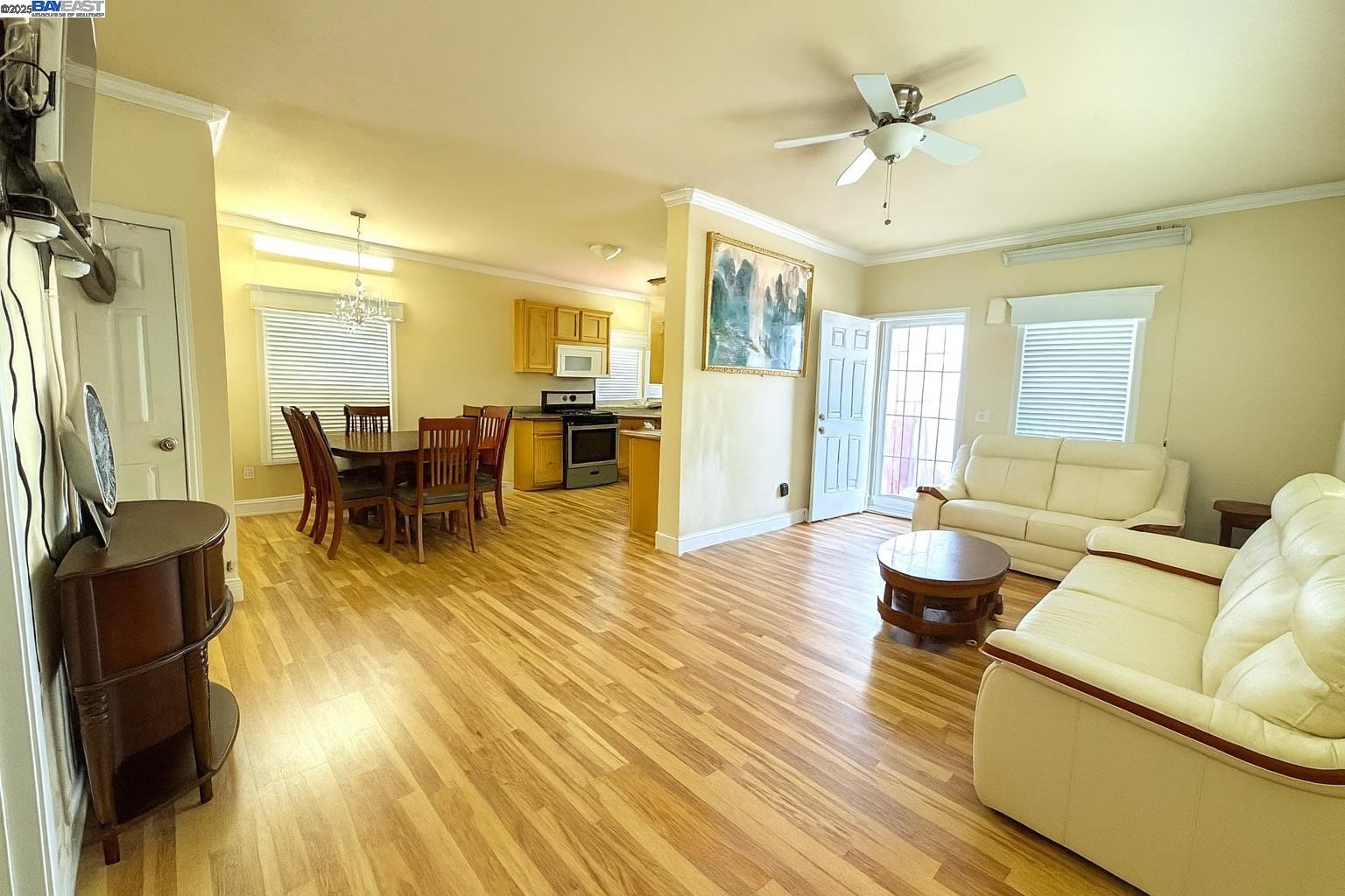 Detail Gallery Image 4 of 9 For 1515 N Milpitas Blvd #110,  Milpitas,  CA 95035 - 3 Beds | 2 Baths