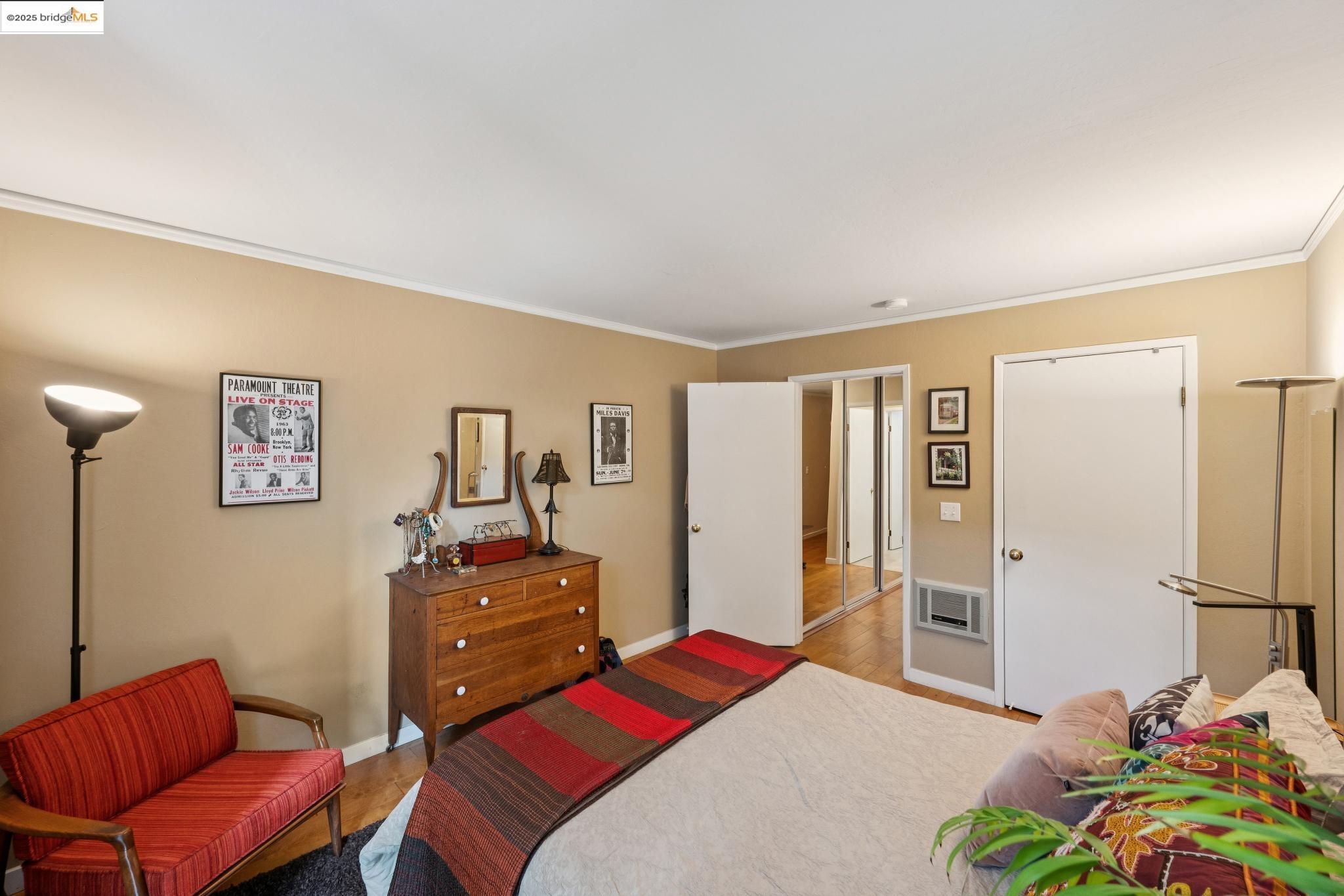 Detail Gallery Image 25 of 34 For 250 Whitmore St #202,  Oakland,  CA 94611 - 1 Beds | 1 Baths