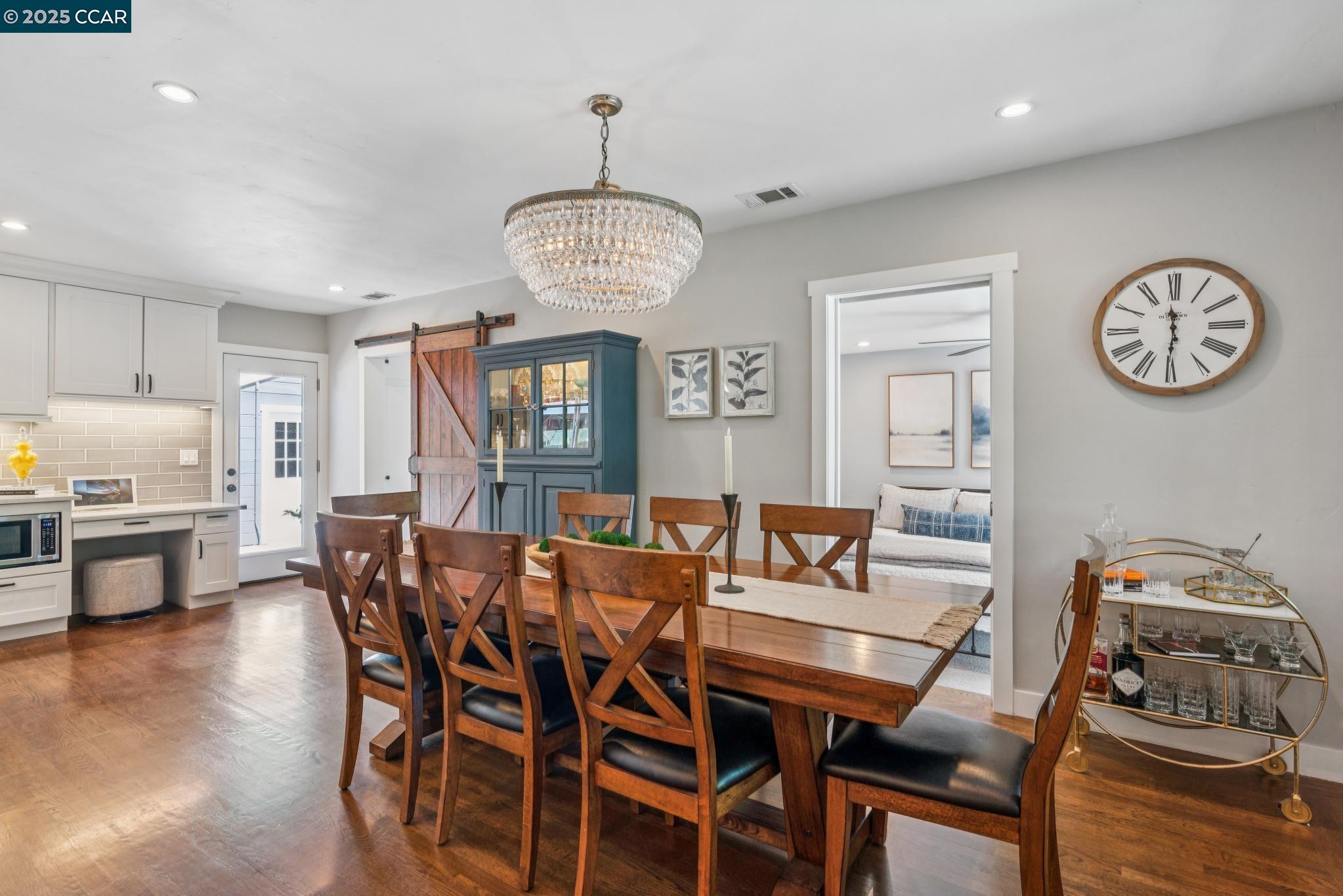 Detail Gallery Image 15 of 57 For 161 Maiden Lane, Danville,  CA 94526-1912 - 4 Beds | 3 Baths
