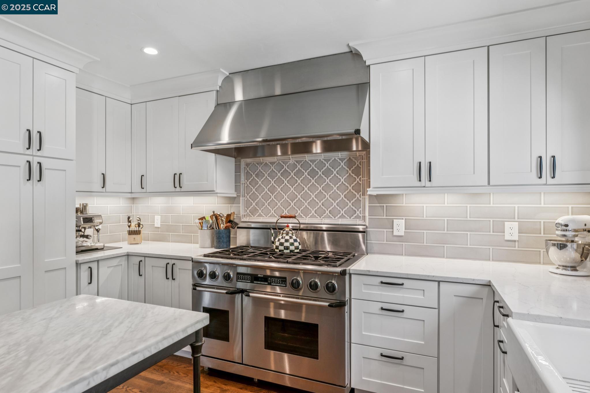 Detail Gallery Image 20 of 57 For 161 Maiden Lane, Danville,  CA 94526-1912 - 4 Beds | 3 Baths