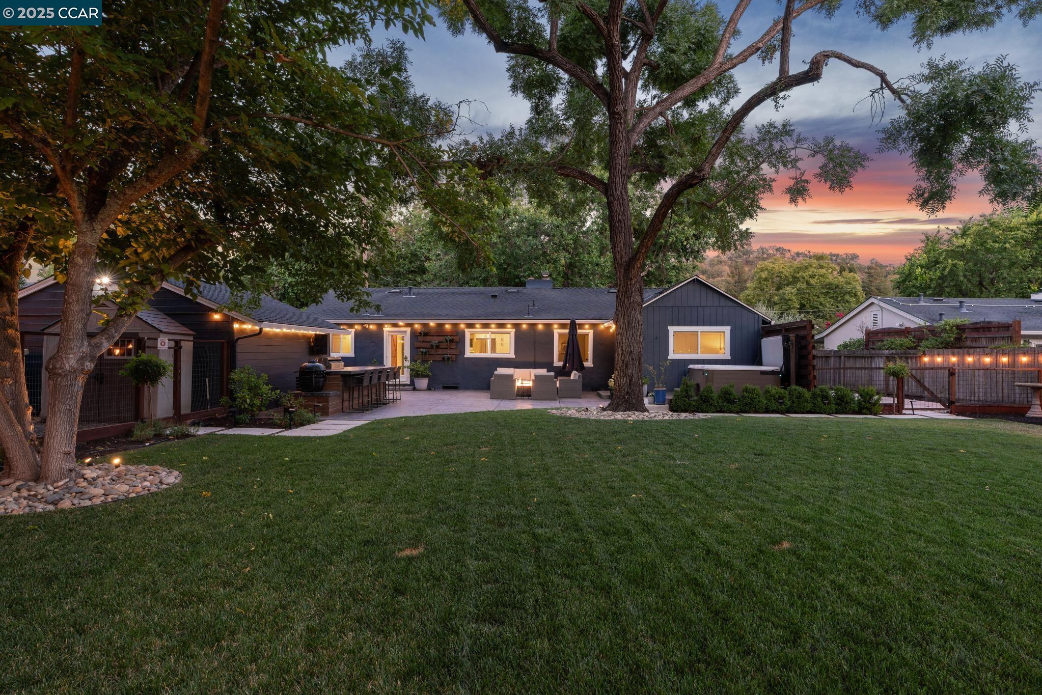 Detail Gallery Image 49 of 57 For 161 Maiden Lane, Danville,  CA 94526-1912 - 4 Beds | 3 Baths