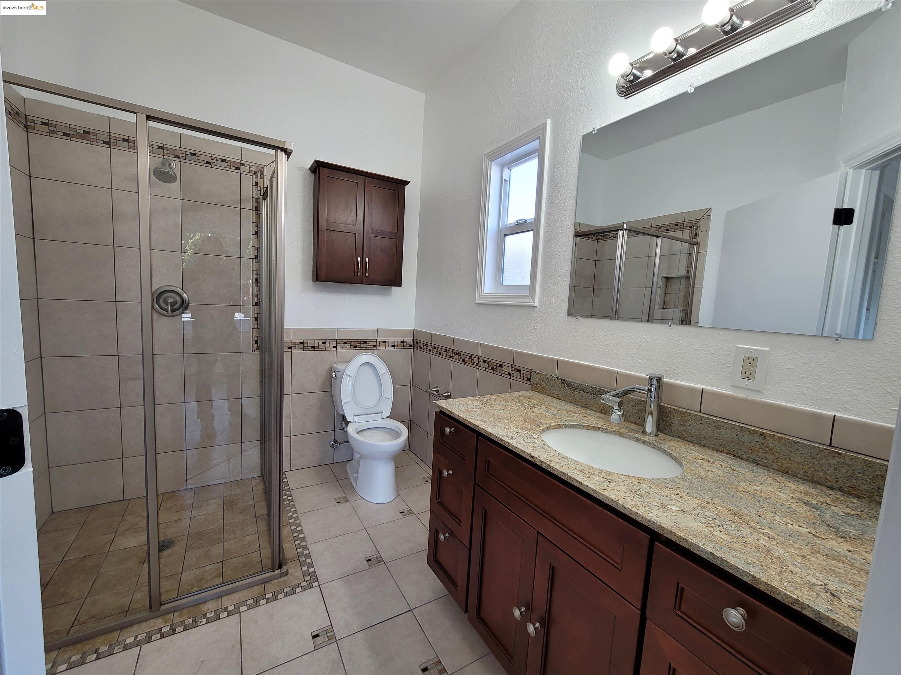 Detail Gallery Image 19 of 31 For 3137 Pleitner Ave, Oakland,  CA 94602 - 3 Beds | 2 Baths