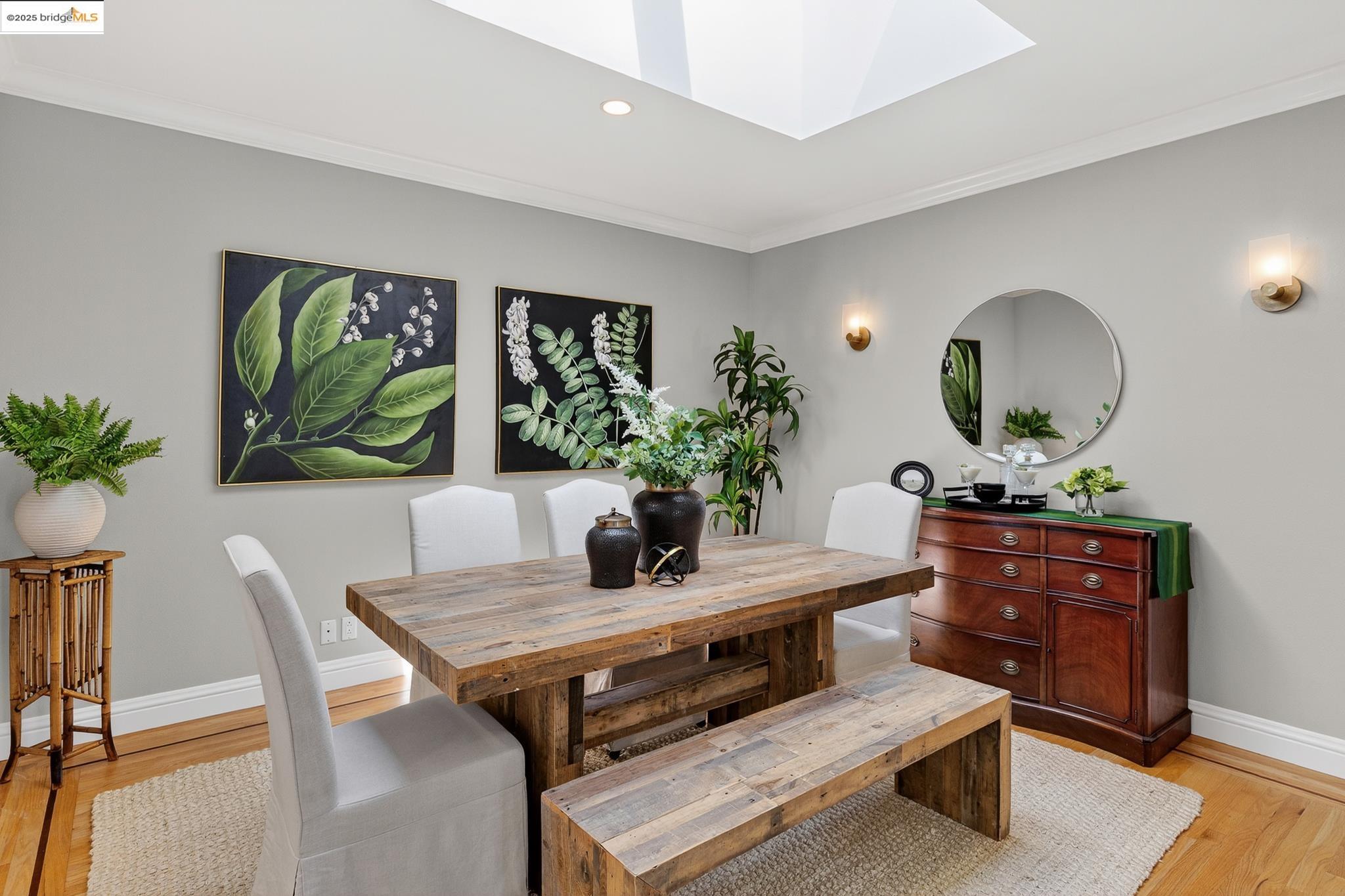 Detail Gallery Image 23 of 54 For 64 Schooner Hl, Oakland,  CA 94618 - 4 Beds | 3/1 Baths