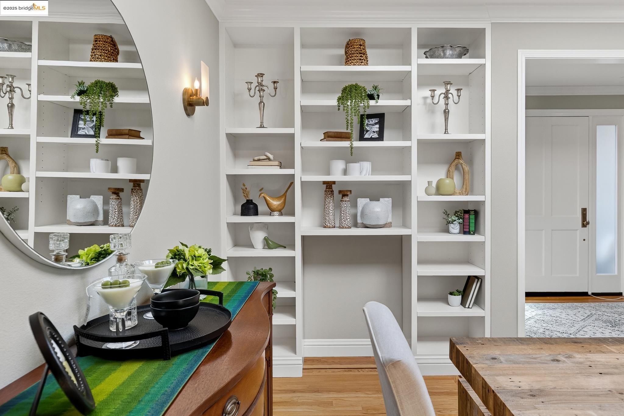 Detail Gallery Image 26 of 54 For 64 Schooner Hl, Oakland,  CA 94618 - 4 Beds | 3/1 Baths