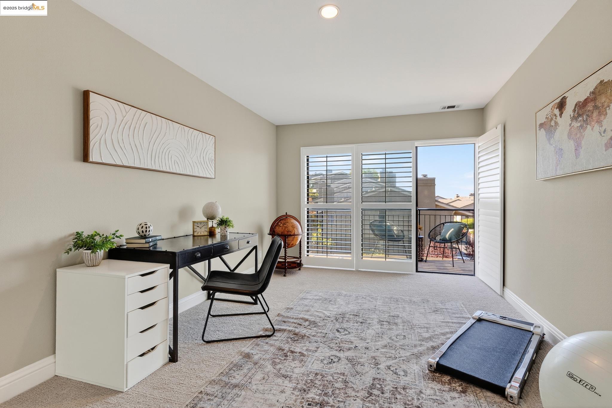 Detail Gallery Image 42 of 54 For 64 Schooner Hl, Oakland,  CA 94618 - 4 Beds | 3/1 Baths