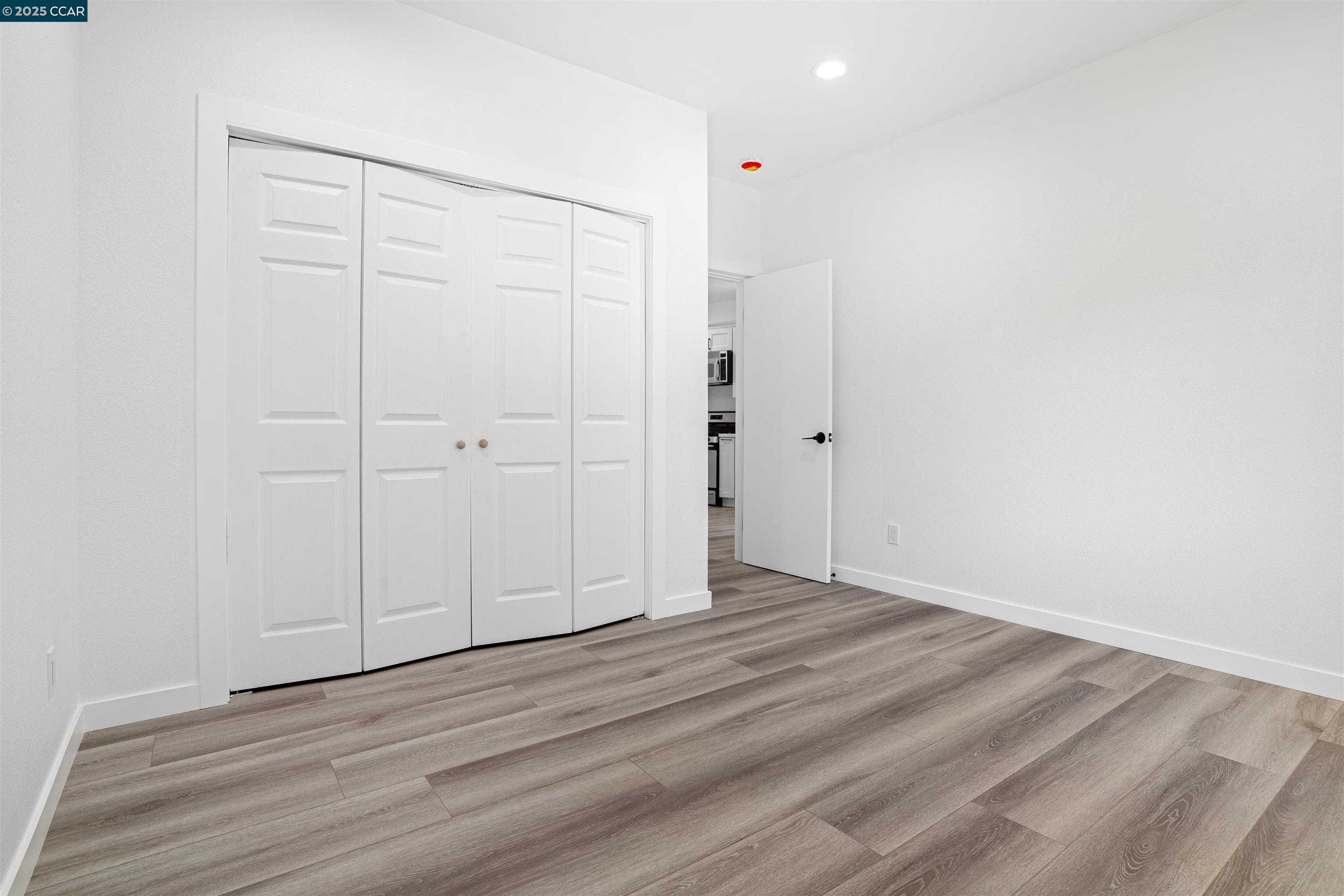 Detail Gallery Image 12 of 18 For 18 Del Sol Ct, Petaluma,  CA 94954 - 2 Beds | 1 Baths