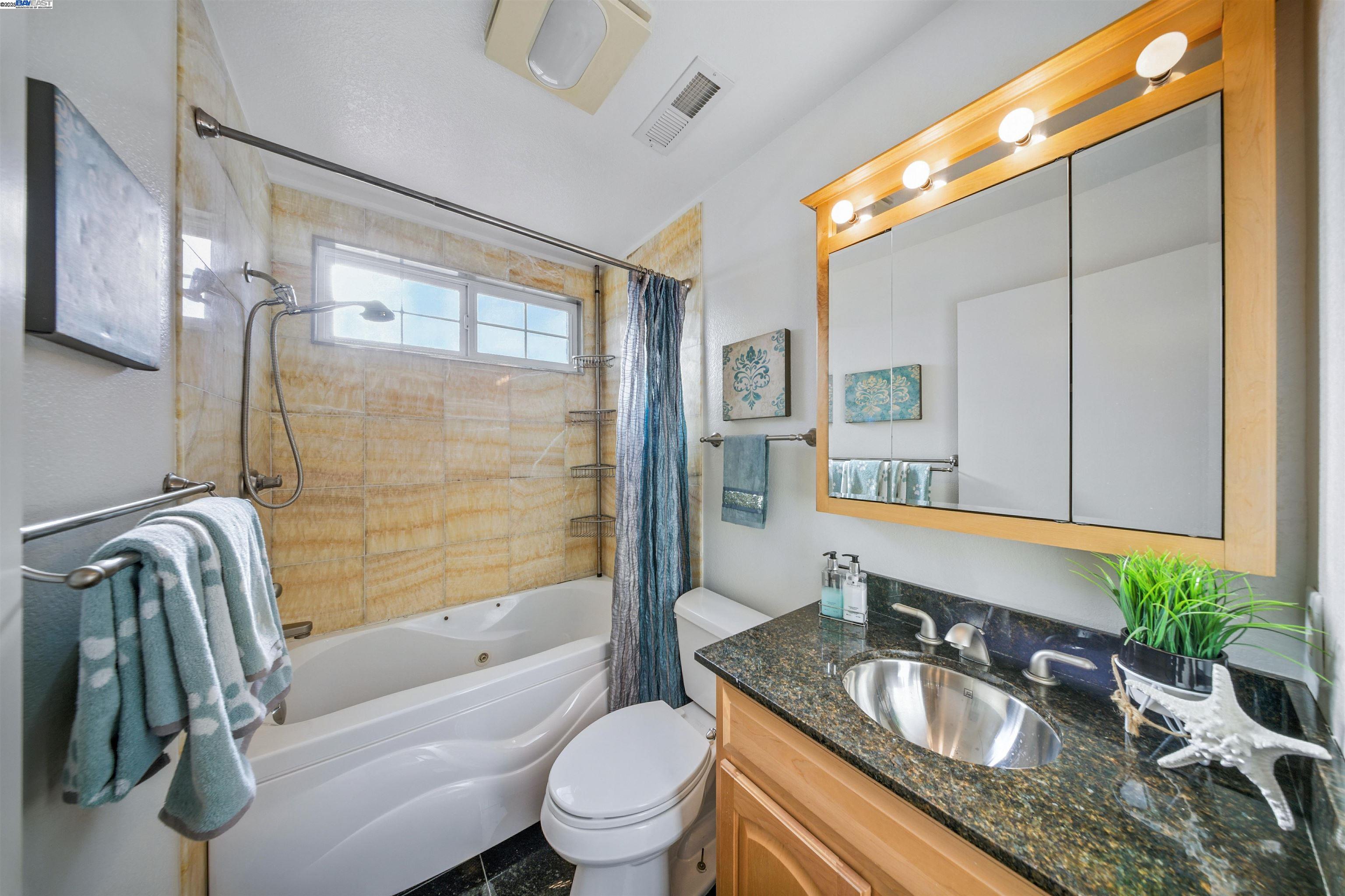 Detail Gallery Image 18 of 37 For 32302 Ruth Ct, Union City,  CA 94587 - 3 Beds | 2 Baths