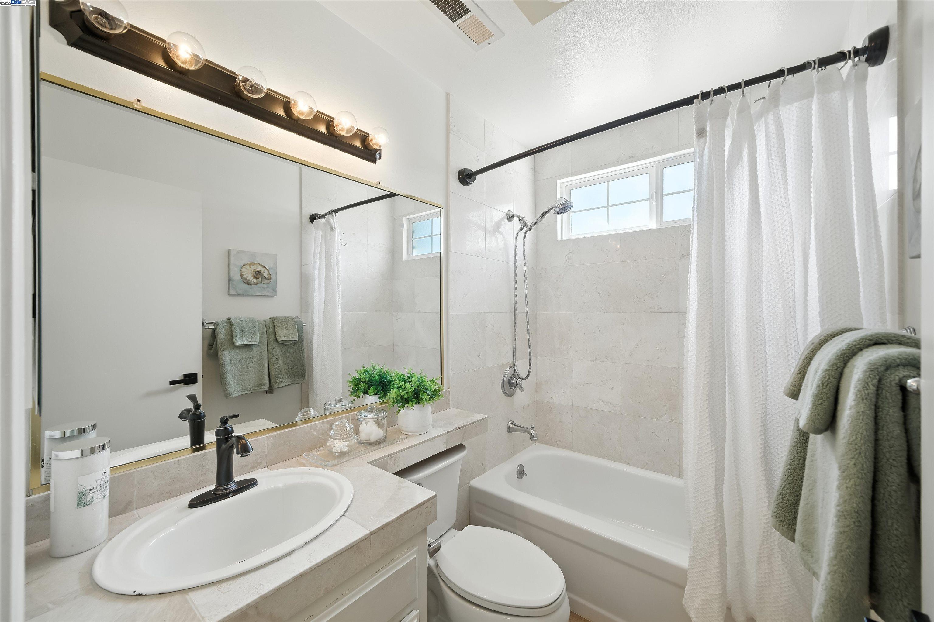 Detail Gallery Image 22 of 37 For 32302 Ruth Ct, Union City,  CA 94587 - 3 Beds | 2 Baths