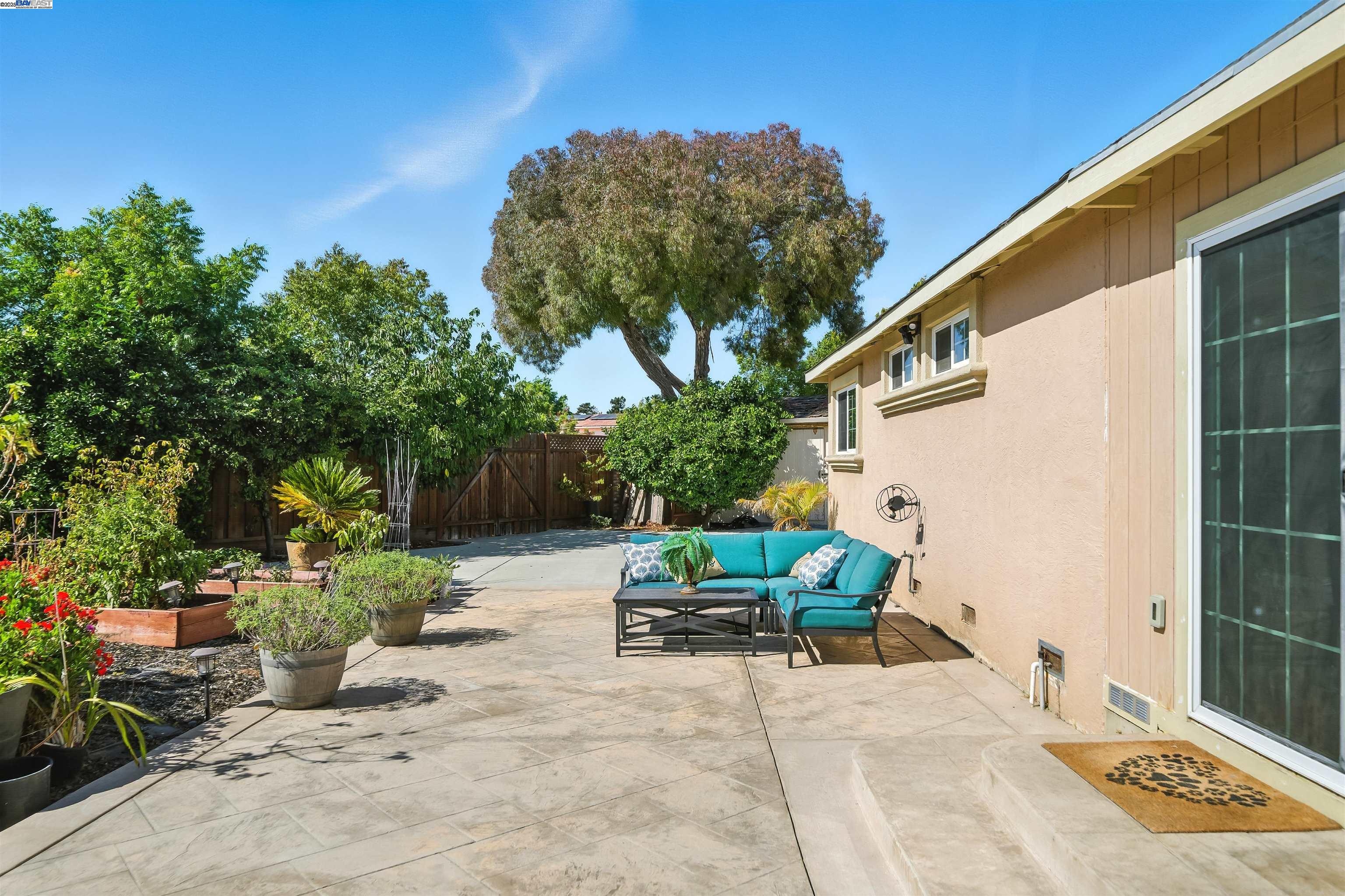 Detail Gallery Image 30 of 37 For 32302 Ruth Ct, Union City,  CA 94587 - 3 Beds | 2 Baths