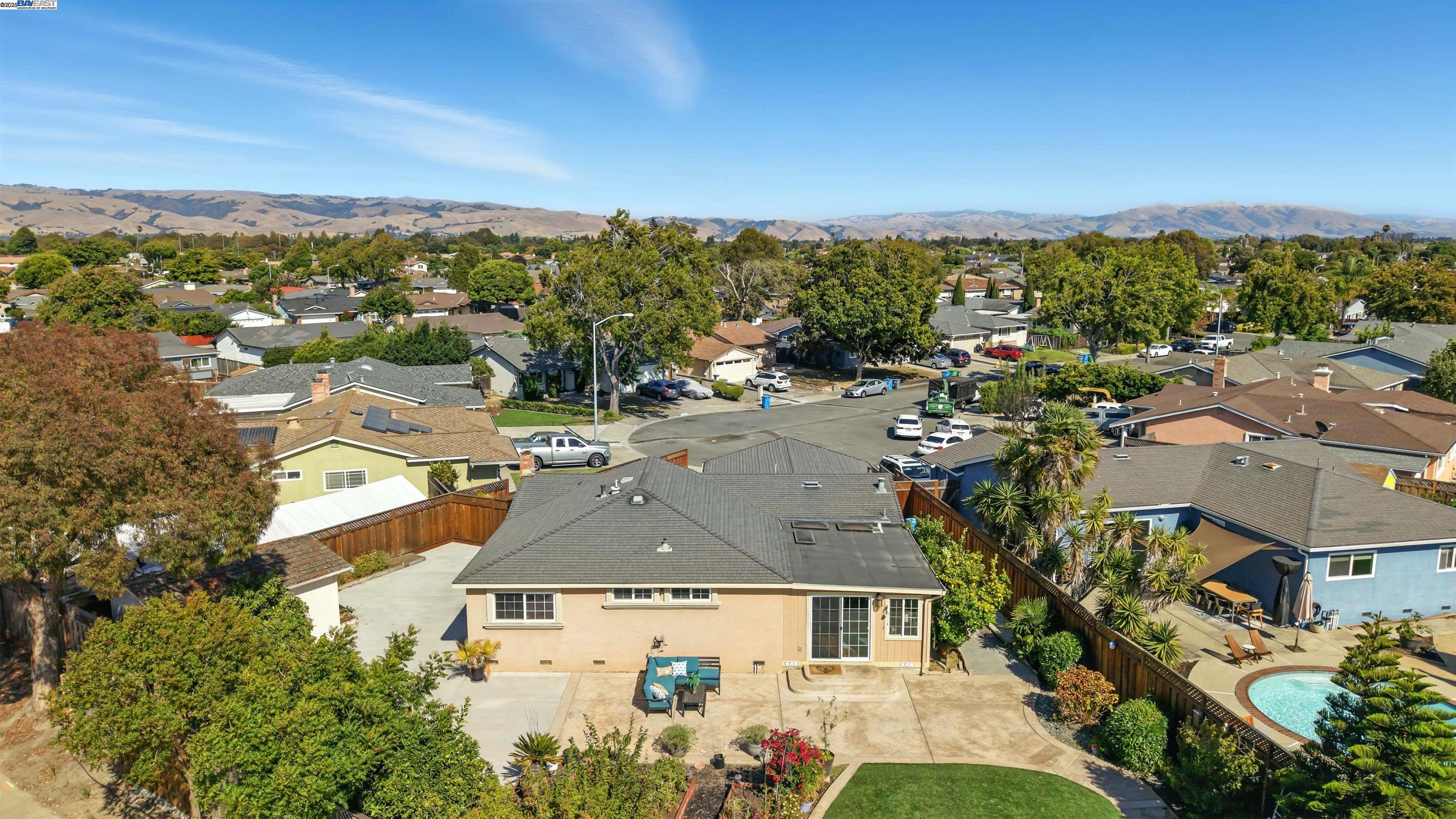 Detail Gallery Image 34 of 37 For 32302 Ruth Ct, Union City,  CA 94587 - 3 Beds | 2 Baths