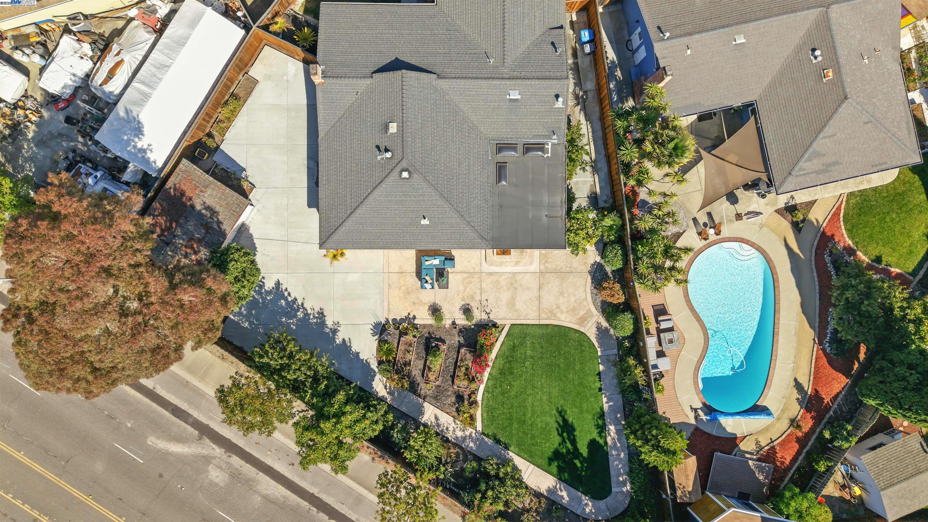 Detail Gallery Image 35 of 37 For 32302 Ruth Ct, Union City,  CA 94587 - 3 Beds | 2 Baths