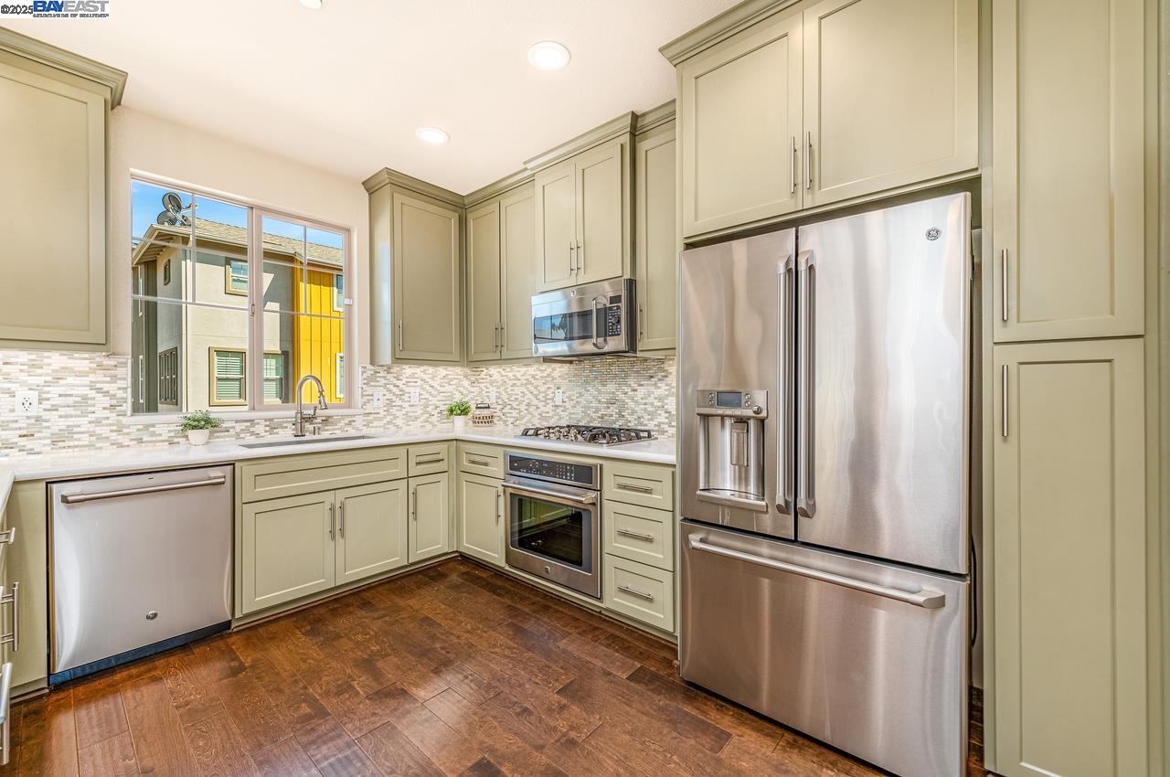 Detail Gallery Image 12 of 50 For 319 Basswood Cmn #15,  Livermore,  CA 94551 - 2 Beds | 2/1 Baths