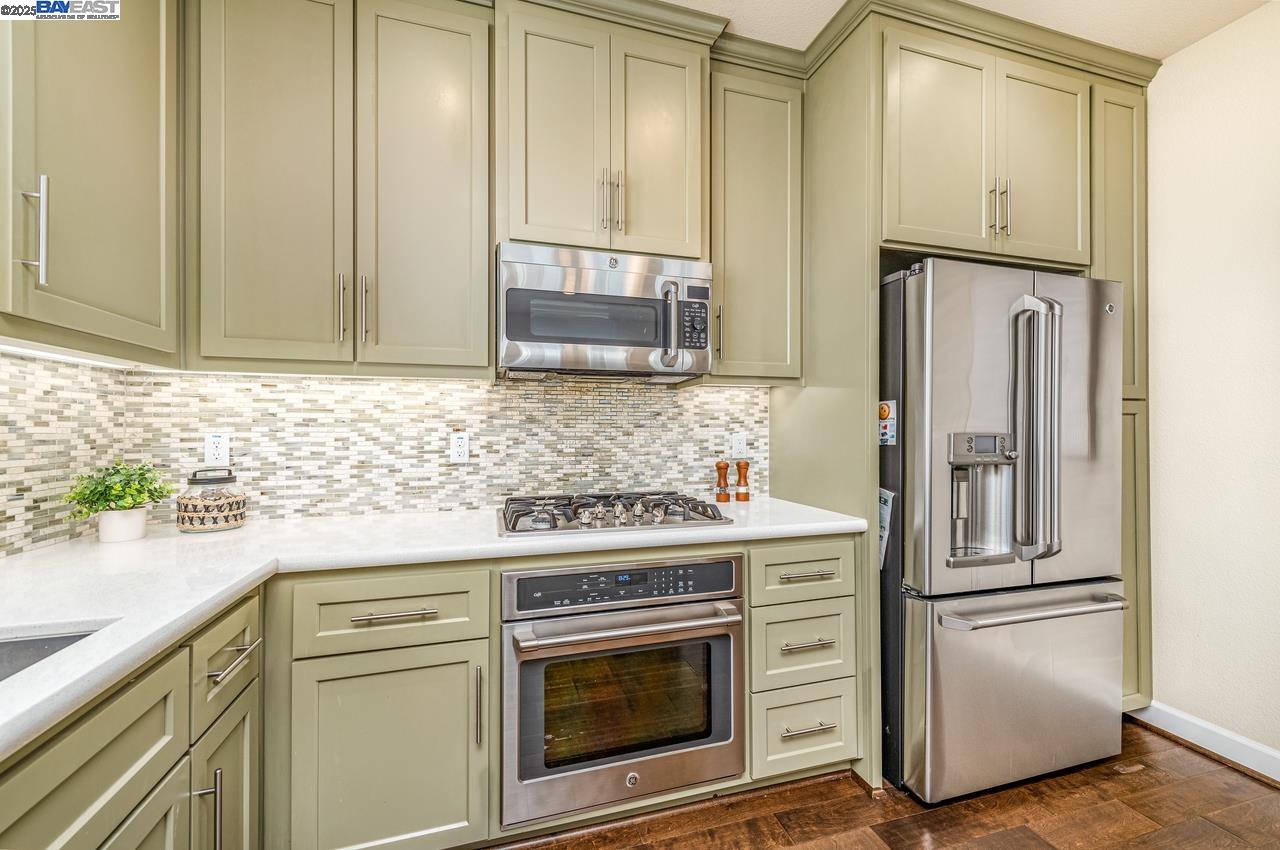 Detail Gallery Image 15 of 50 For 319 Basswood Cmn #15,  Livermore,  CA 94551 - 2 Beds | 2/1 Baths