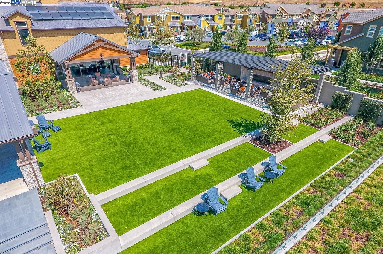 Detail Gallery Image 35 of 50 For 319 Basswood Cmn #15,  Livermore,  CA 94551 - 2 Beds | 2/1 Baths