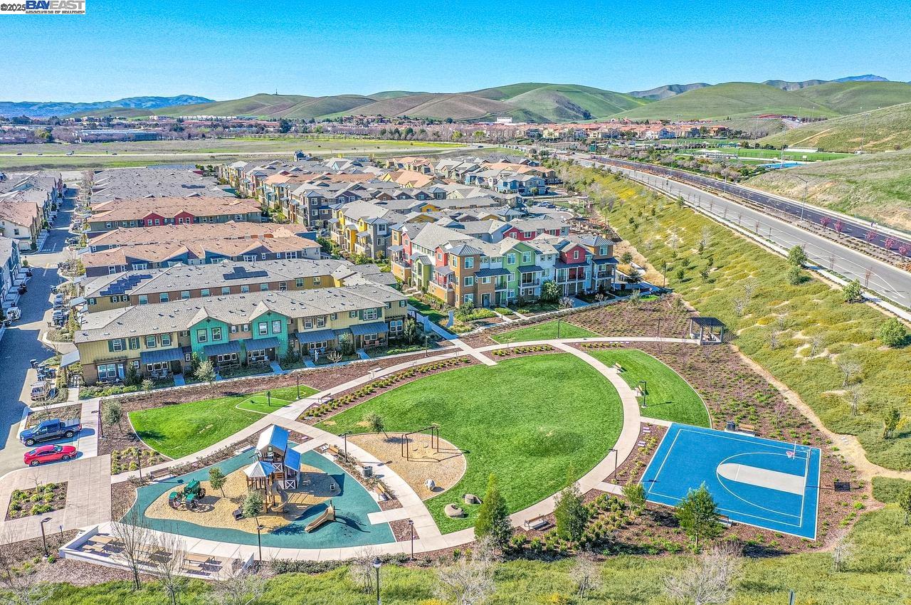 Detail Gallery Image 45 of 50 For 319 Basswood Cmn #15,  Livermore,  CA 94551 - 2 Beds | 2/1 Baths