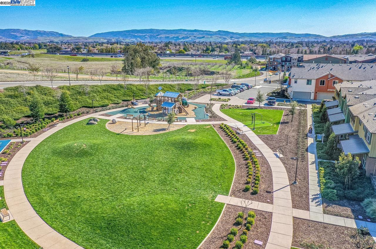 Detail Gallery Image 47 of 50 For 319 Basswood Cmn #15,  Livermore,  CA 94551 - 2 Beds | 2/1 Baths