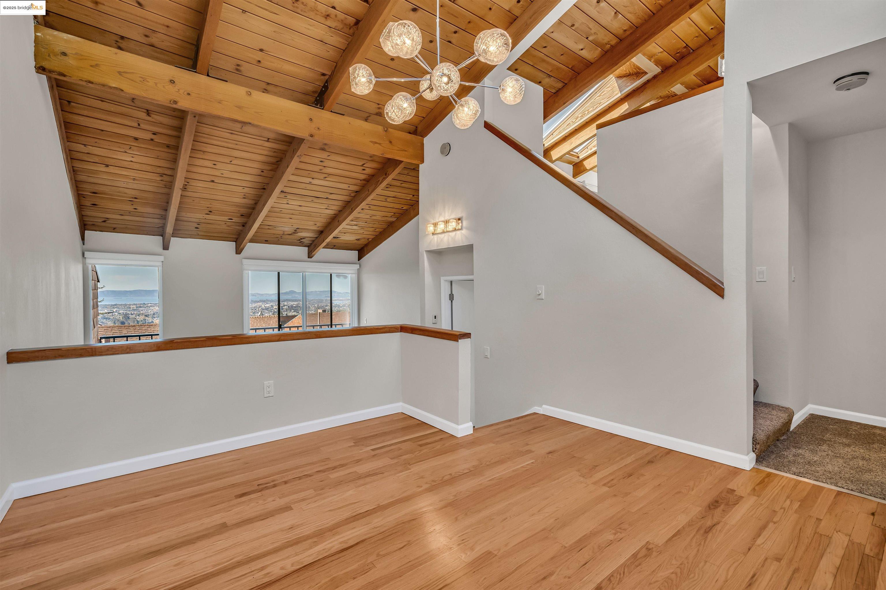 Detail Gallery Image 13 of 59 For 57 Sereno Cir, Oakland,  CA 94619 - 2 Beds | 2 Baths