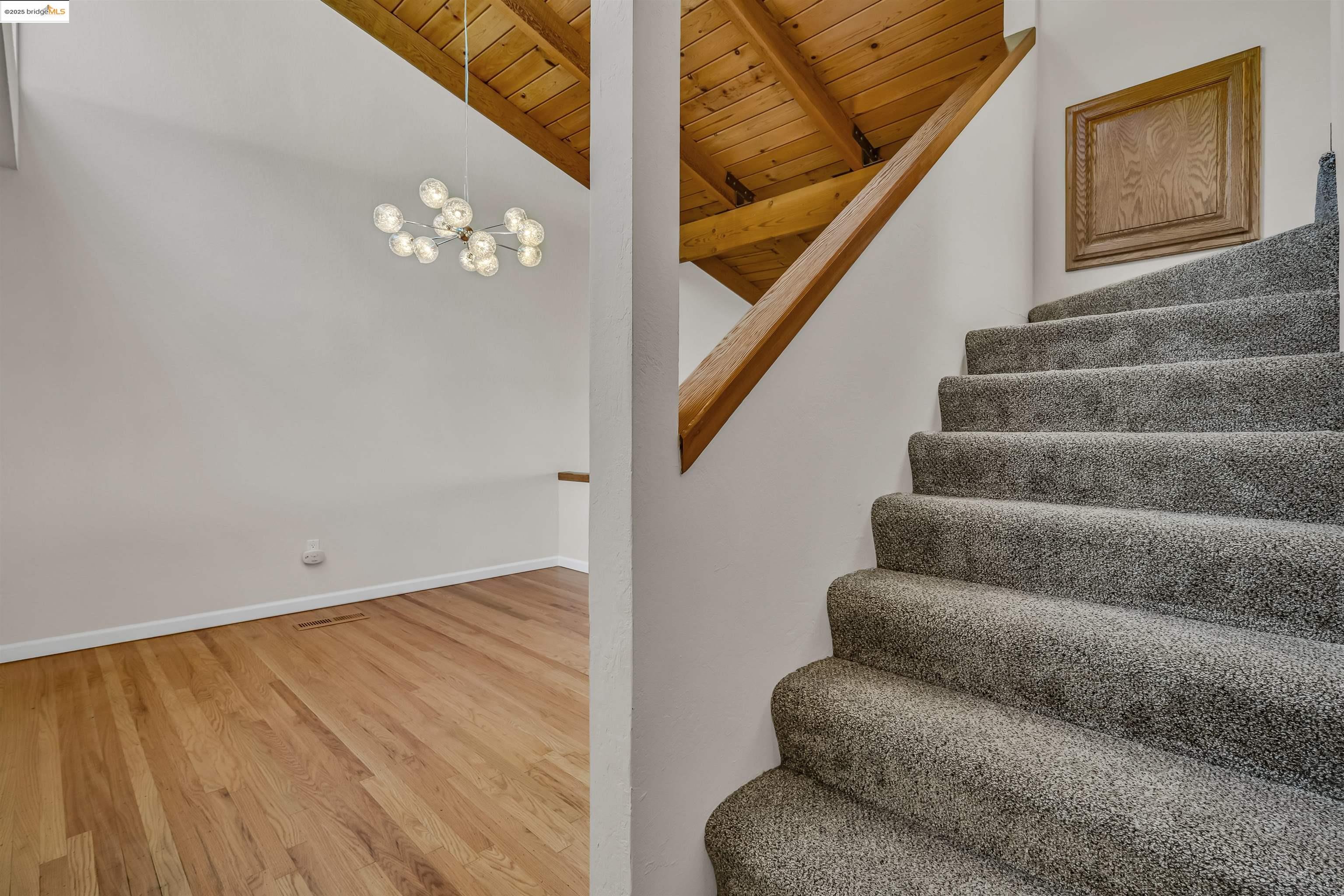 Detail Gallery Image 16 of 59 For 57 Sereno Cir, Oakland,  CA 94619 - 2 Beds | 2 Baths