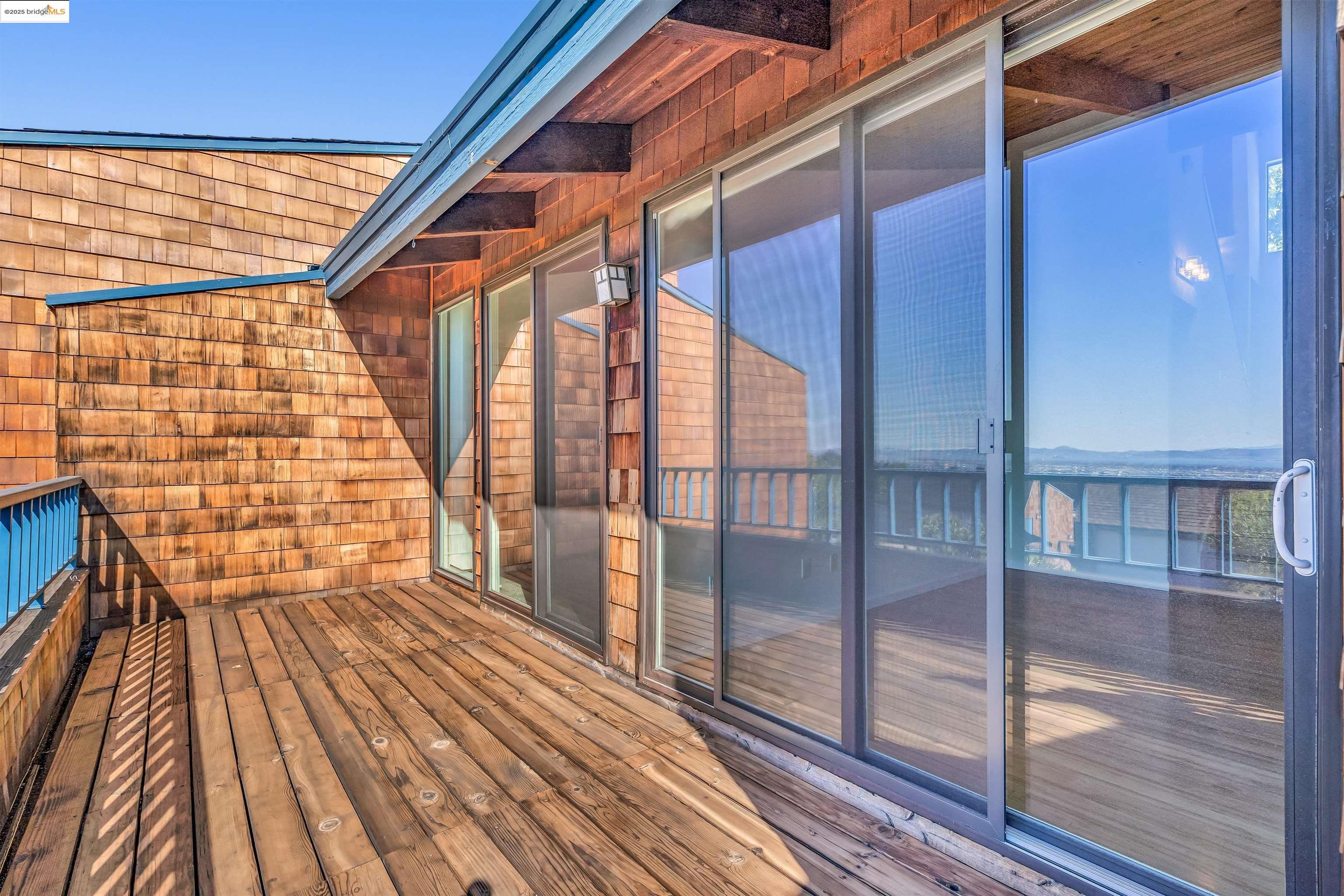 Detail Gallery Image 37 of 59 For 57 Sereno Cir, Oakland,  CA 94619 - 2 Beds | 2 Baths