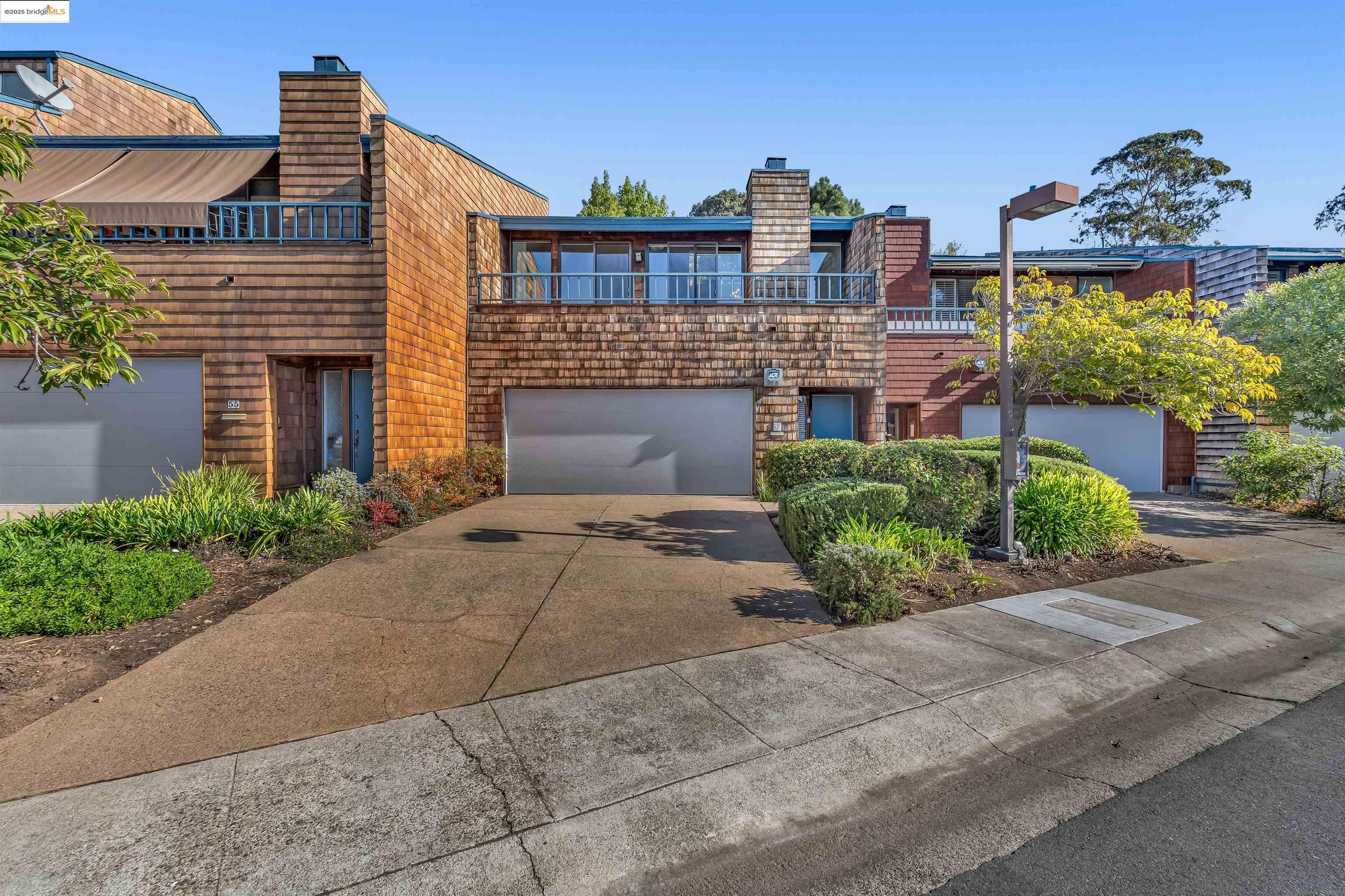 Detail Gallery Image 50 of 59 For 57 Sereno Cir, Oakland,  CA 94619 - 2 Beds | 2 Baths
