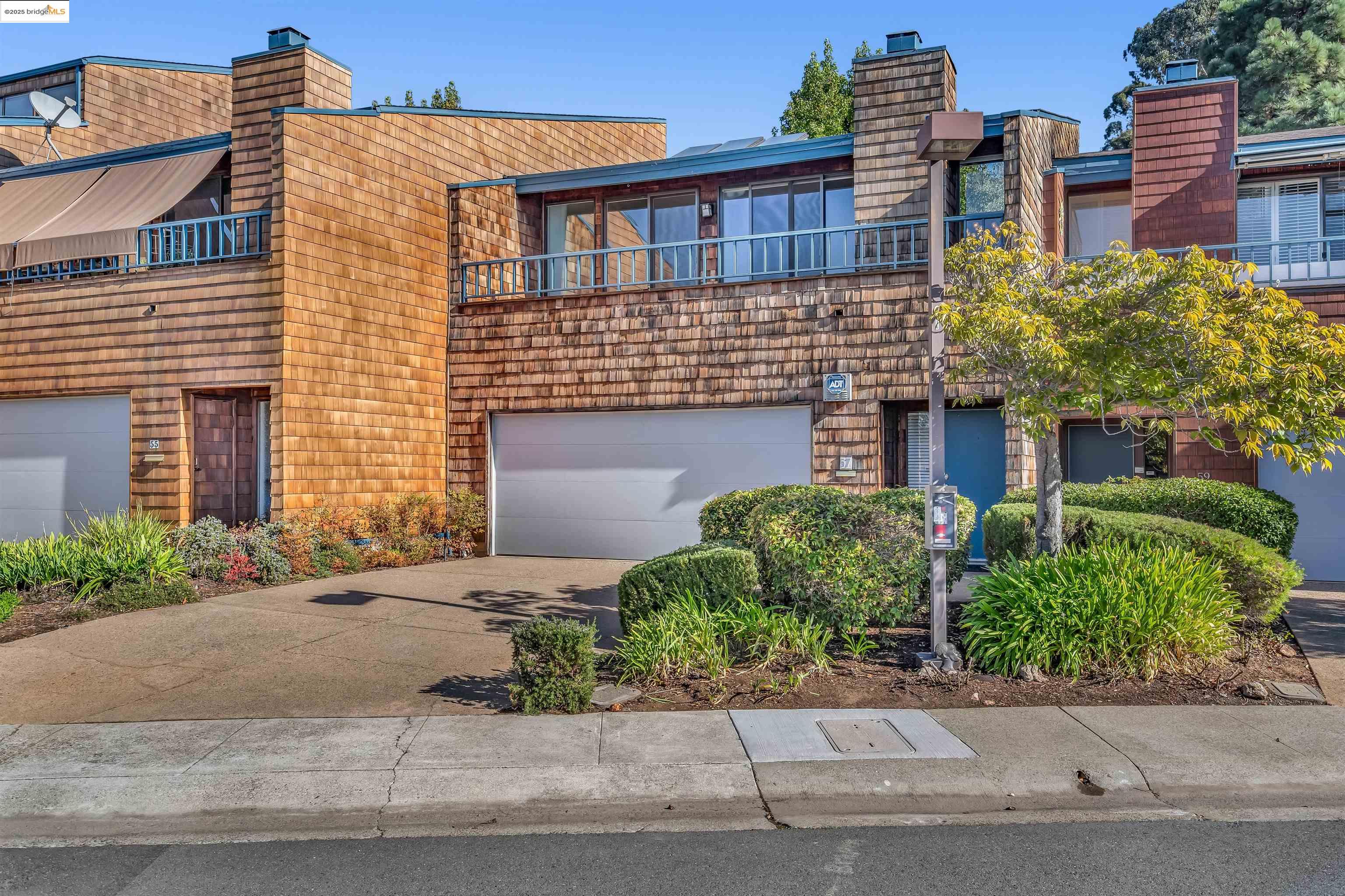 Detail Gallery Image 51 of 59 For 57 Sereno Cir, Oakland,  CA 94619 - 2 Beds | 2 Baths