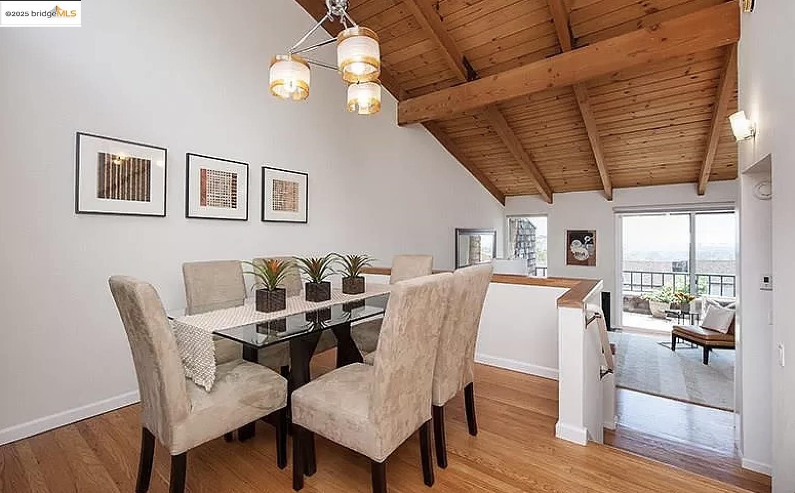 Detail Gallery Image 10 of 59 For 57 Sereno Cir, Oakland,  CA 94619 - 2 Beds | 2 Baths