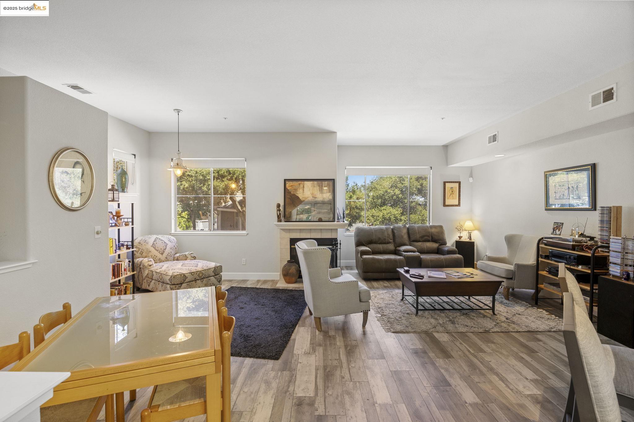 Detail Gallery Image 14 of 33 For 2151 Brandywine Pl, Hayward,  CA 94542-1145 - 3 Beds | 2/1 Baths
