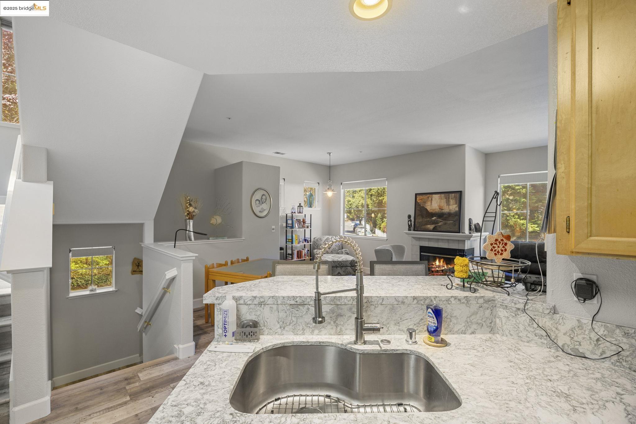 Detail Gallery Image 19 of 33 For 2151 Brandywine Pl, Hayward,  CA 94542-1145 - 3 Beds | 2/1 Baths