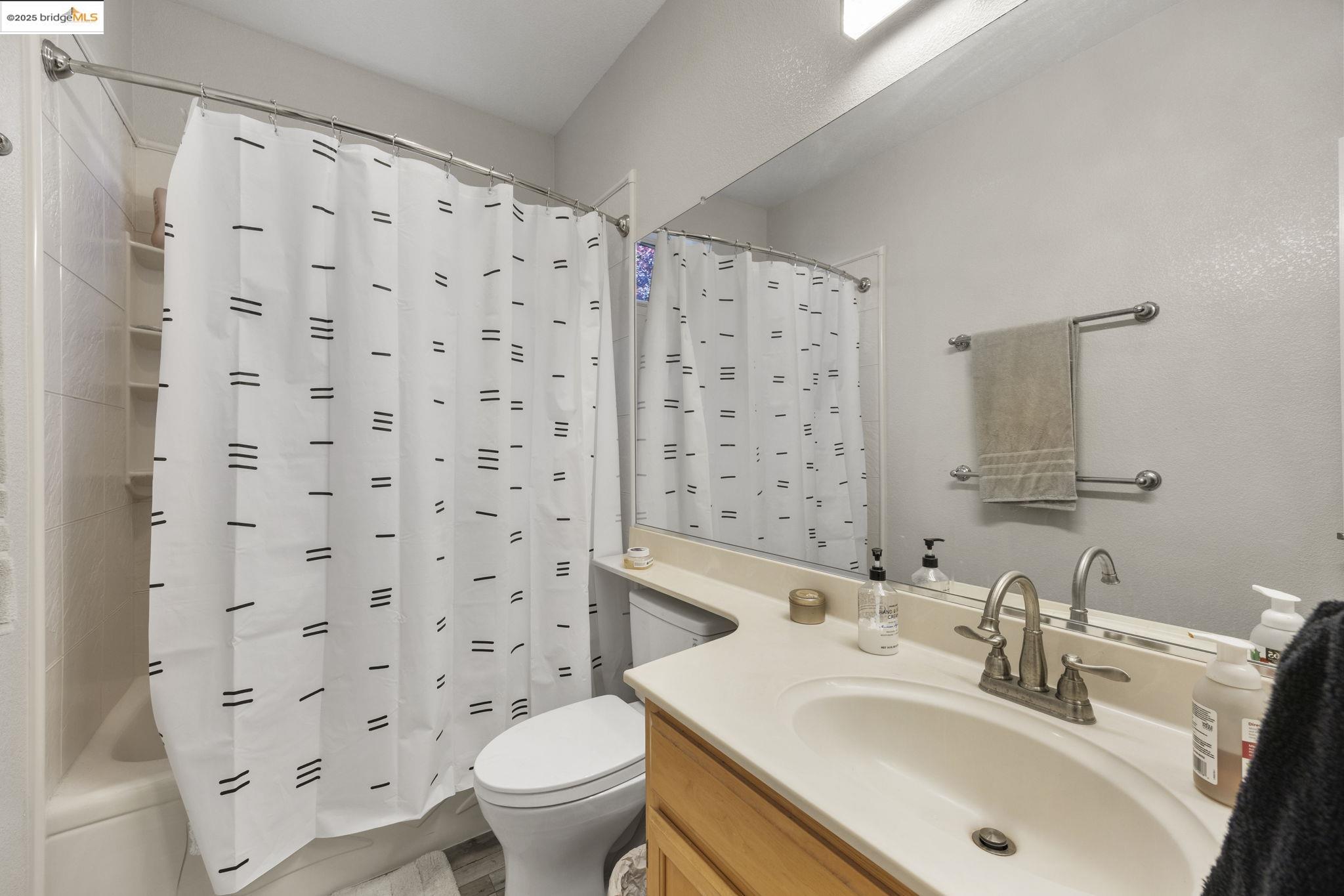 Detail Gallery Image 23 of 33 For 2151 Brandywine Pl, Hayward,  CA 94542-1145 - 3 Beds | 2/1 Baths