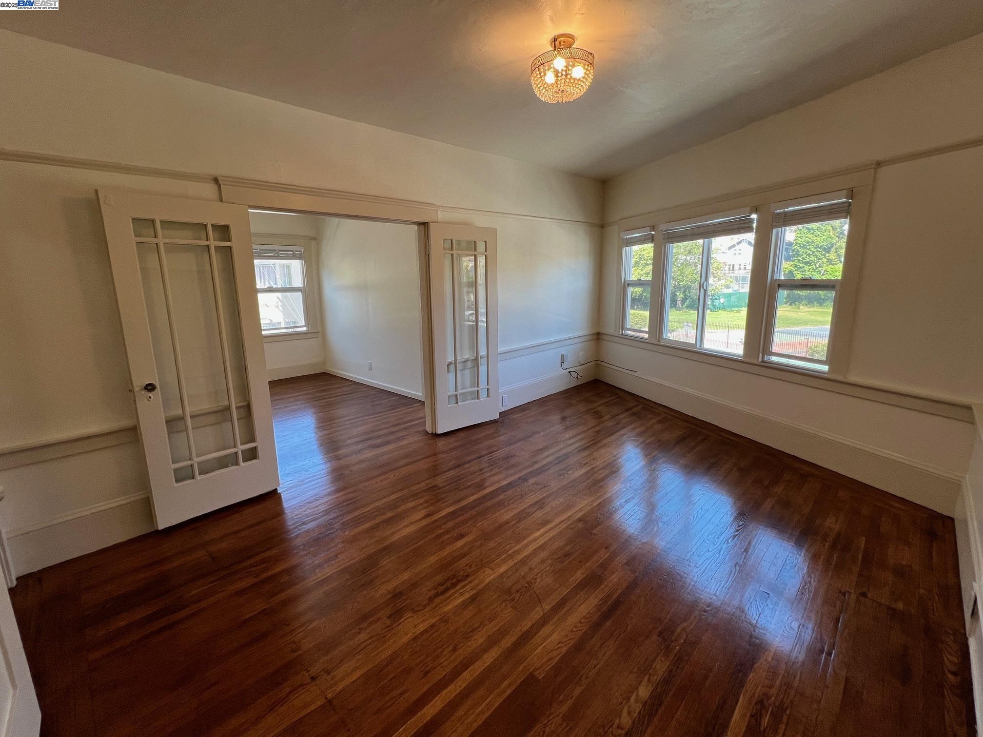 Detail Gallery Image 15 of 20 For Park Blvd #1,  Oakland,  CA 94606 - 1 Beds | 1 Baths